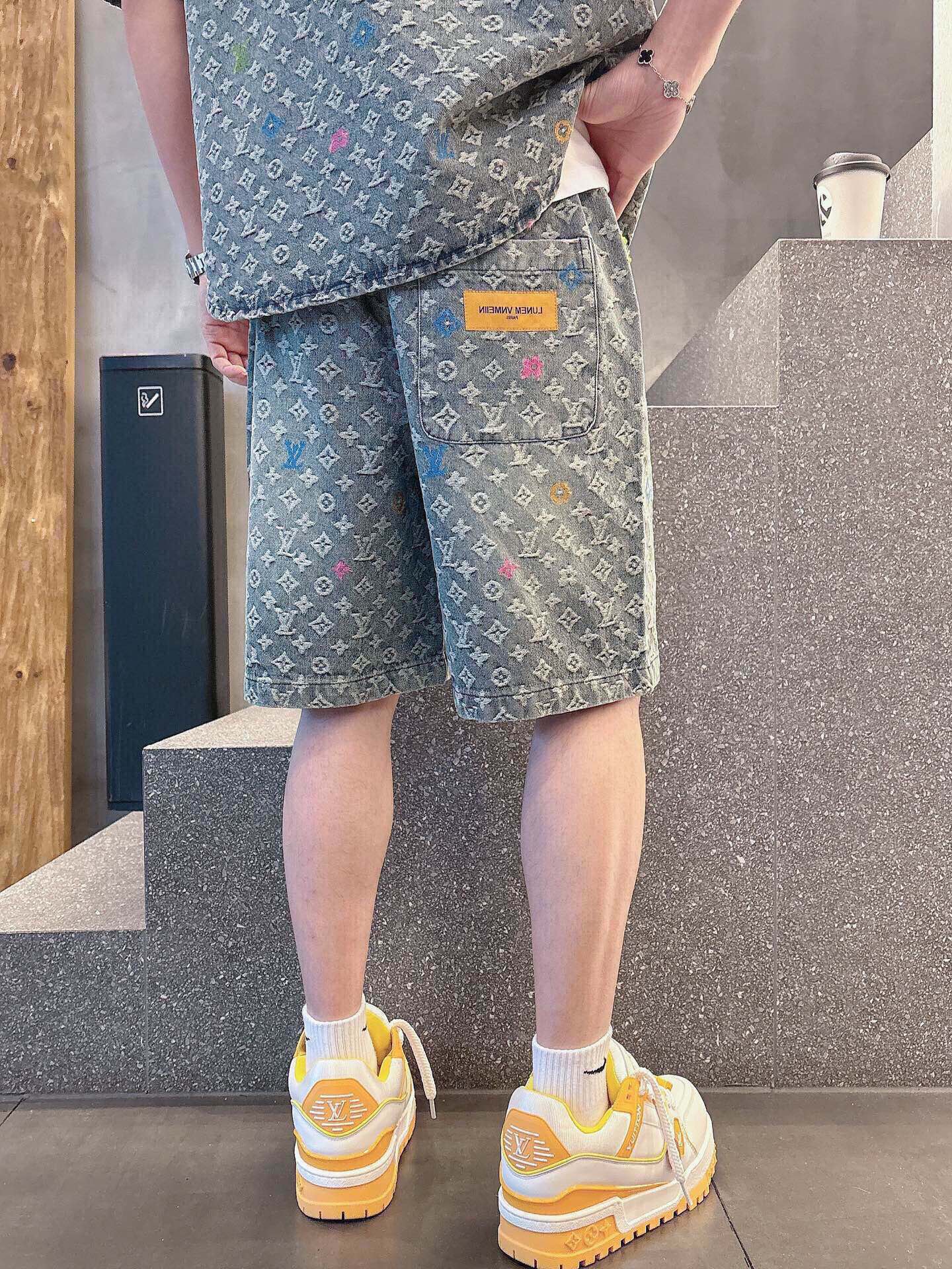 LuxluxHouse Best Quality Clothes T-shirt Louis Vuitton