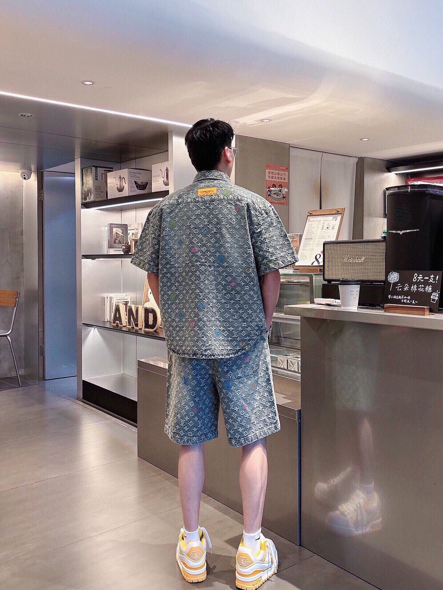 LuxluxHouse Best Quality Clothes T-shirt Louis Vuitton