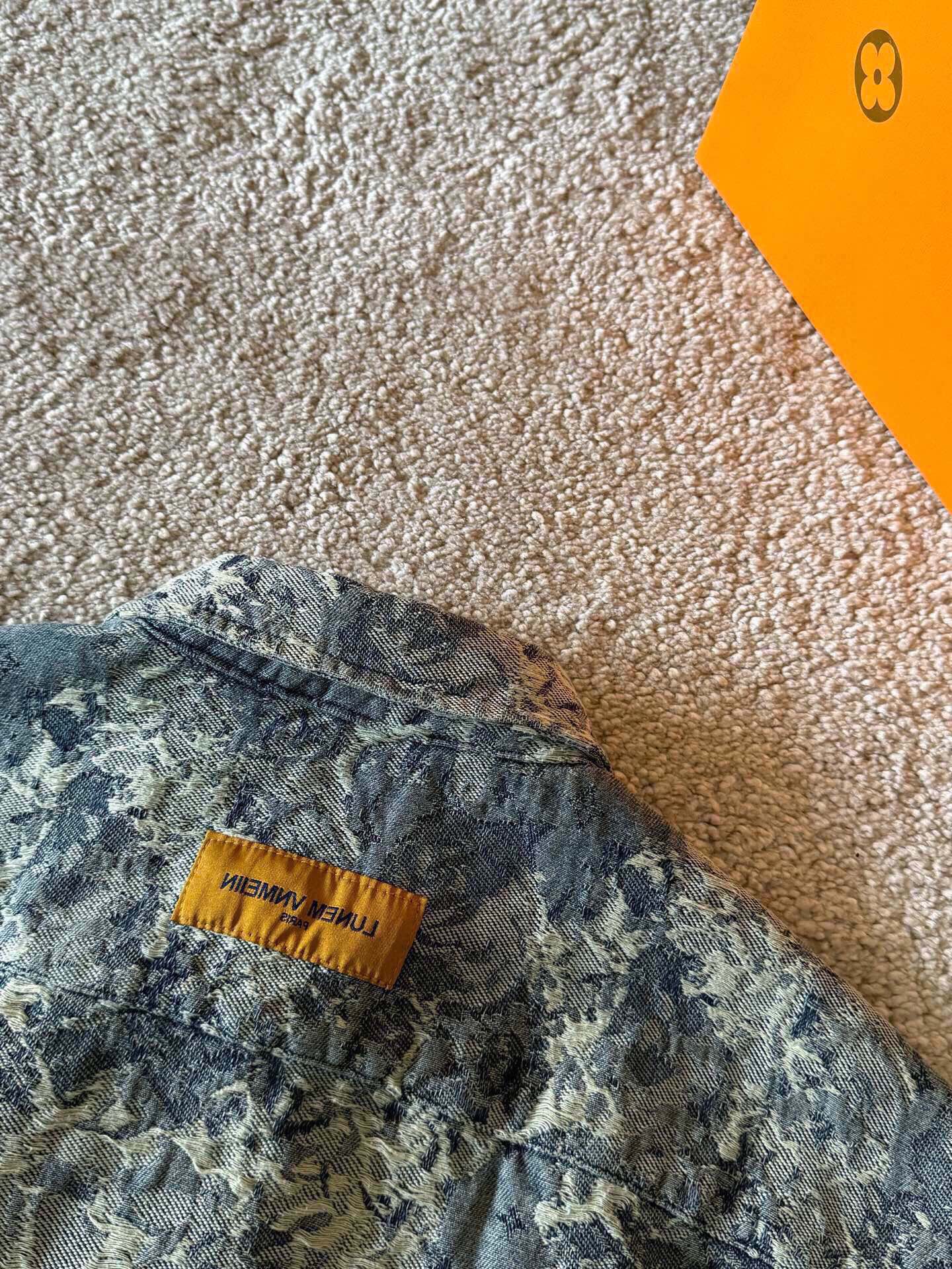 LuxluxHouse Best Quality Clothes T-shirt Louis Vuitton