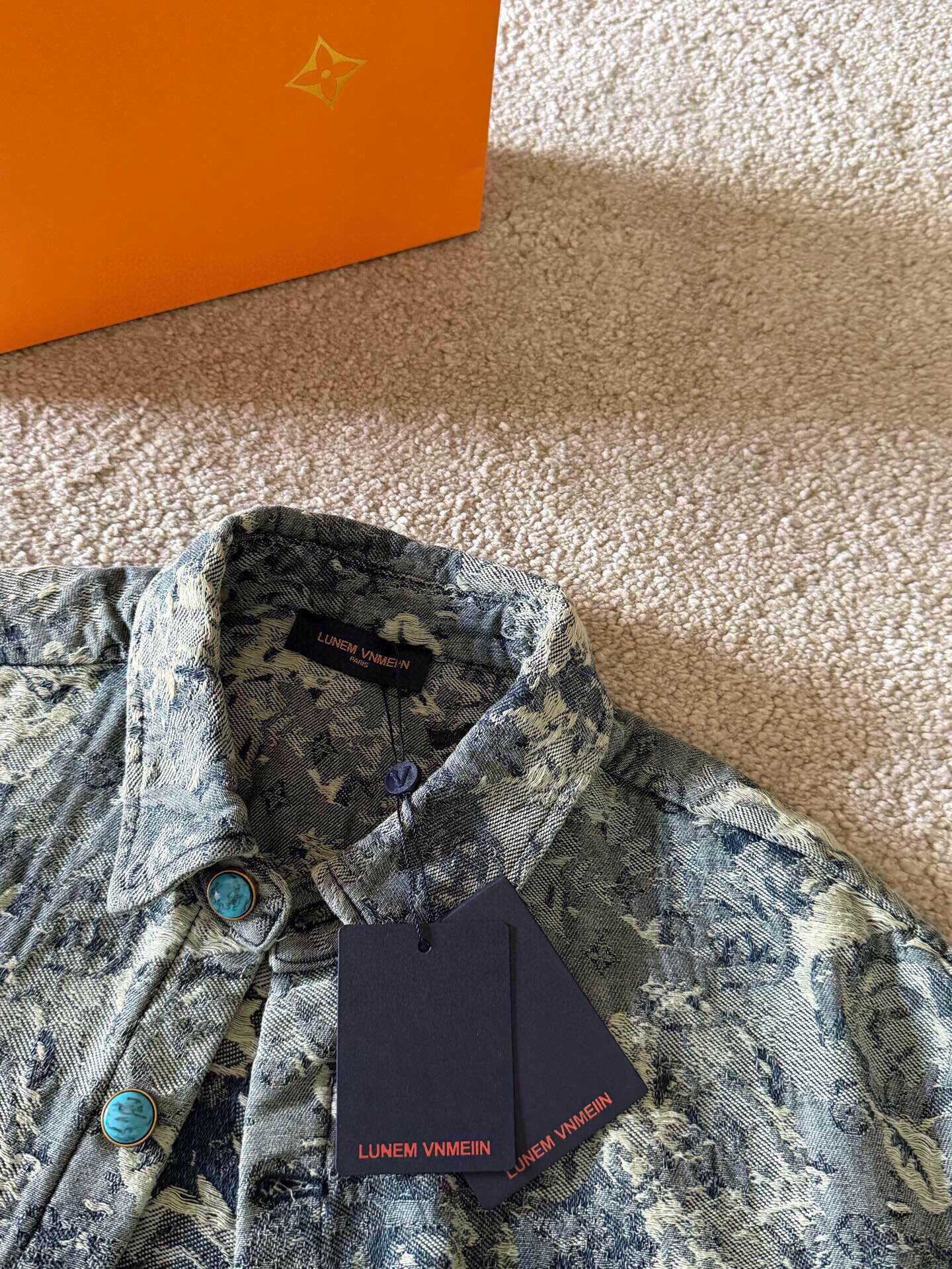 LuxluxHouse Best Quality Clothes T-shirt Louis Vuitton