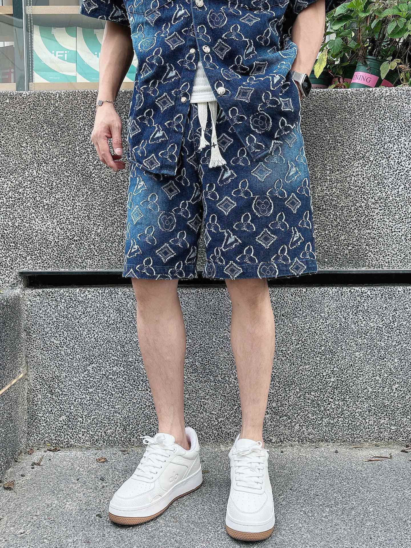 LuxluxHouse Best Quality Clothes T-shirt Louis Vuitton