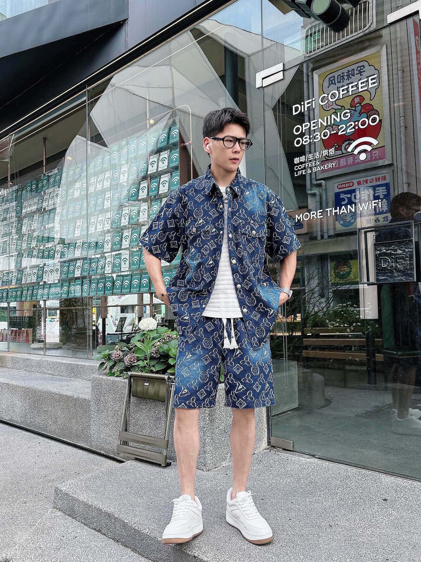 LuxluxHouse Best Quality Clothes T-shirt Louis Vuitton