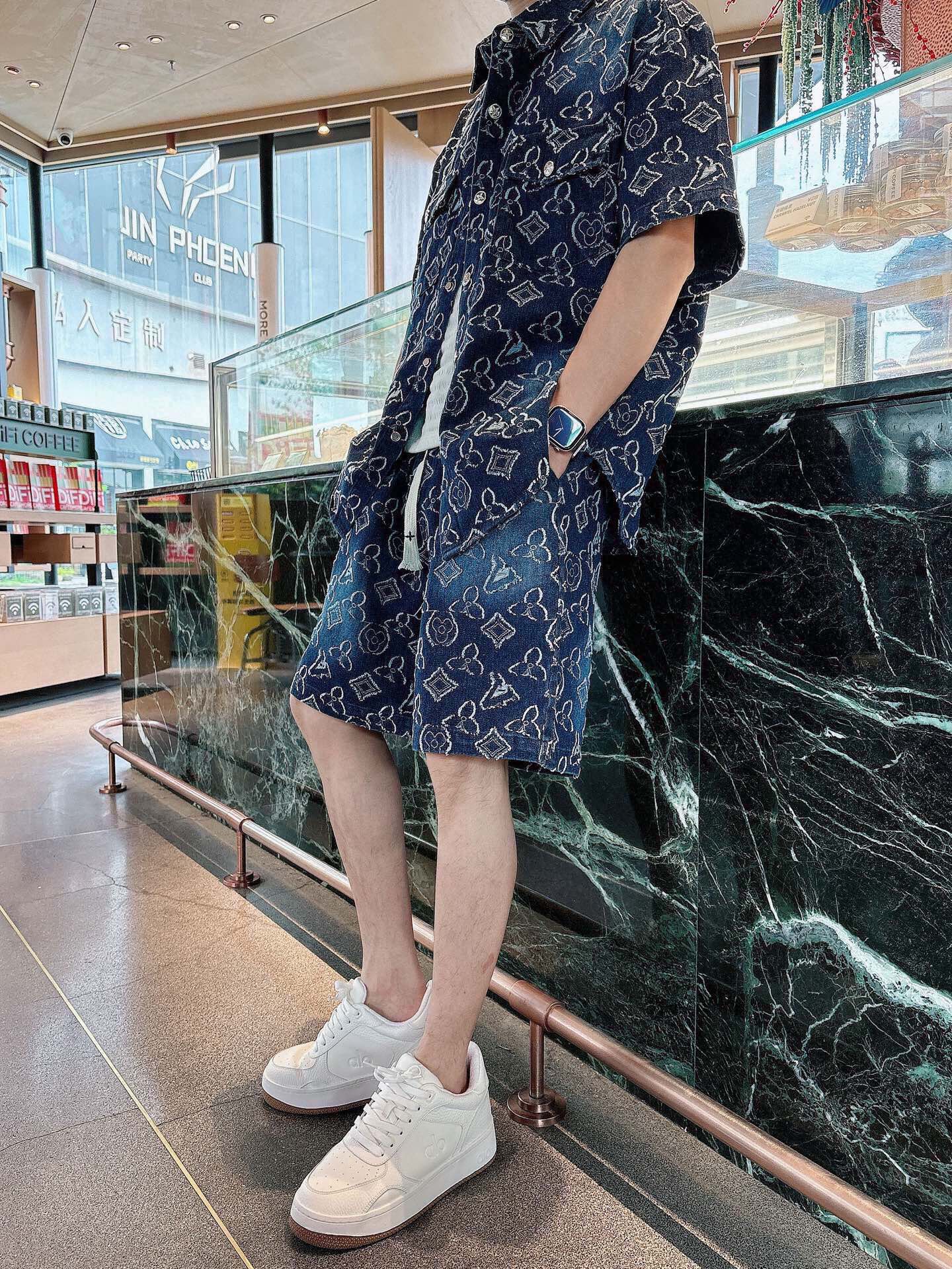 LuxluxHouse Best Quality Clothes T-shirt Louis Vuitton