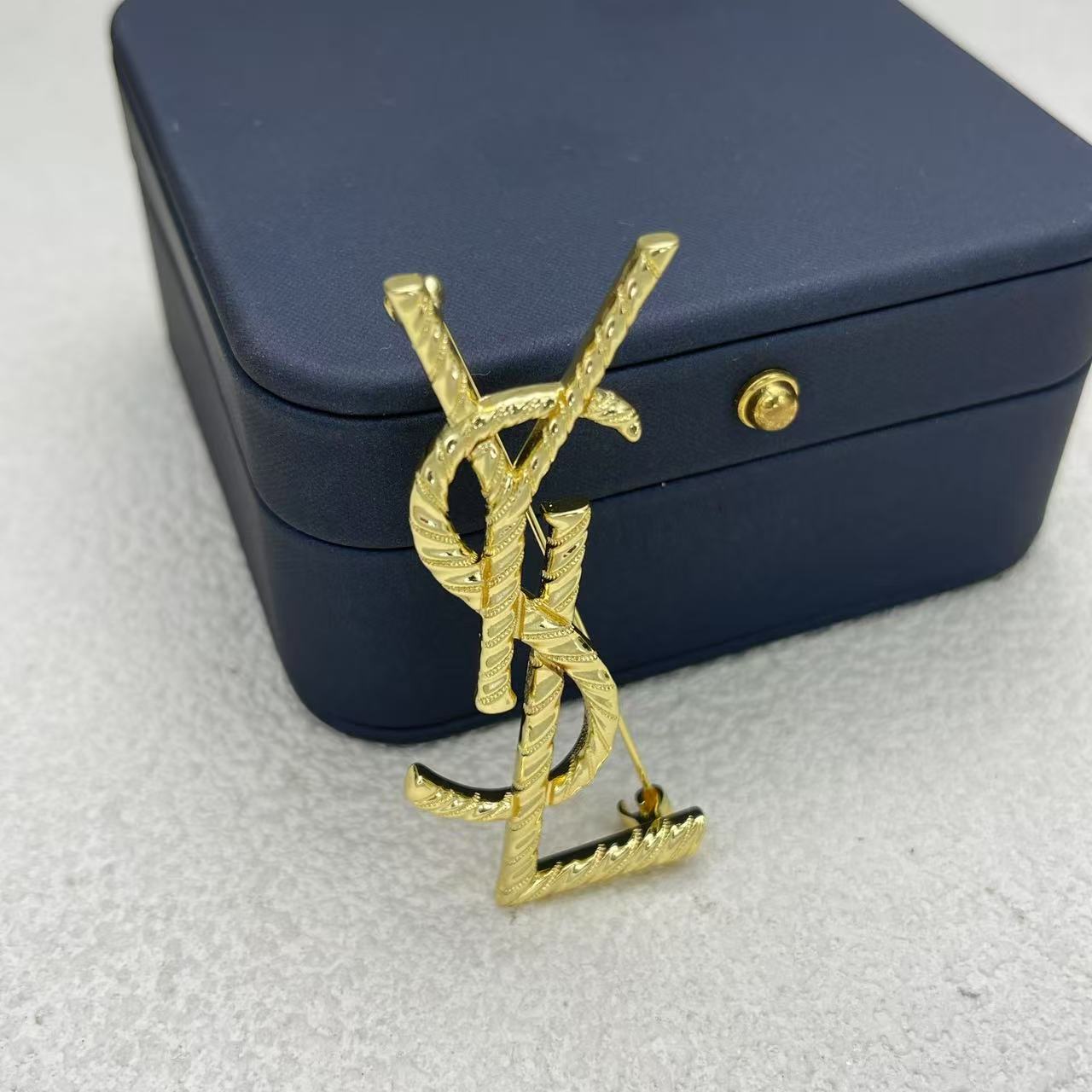 LuxluxHouse Low Price And High Quality Accessories YSL