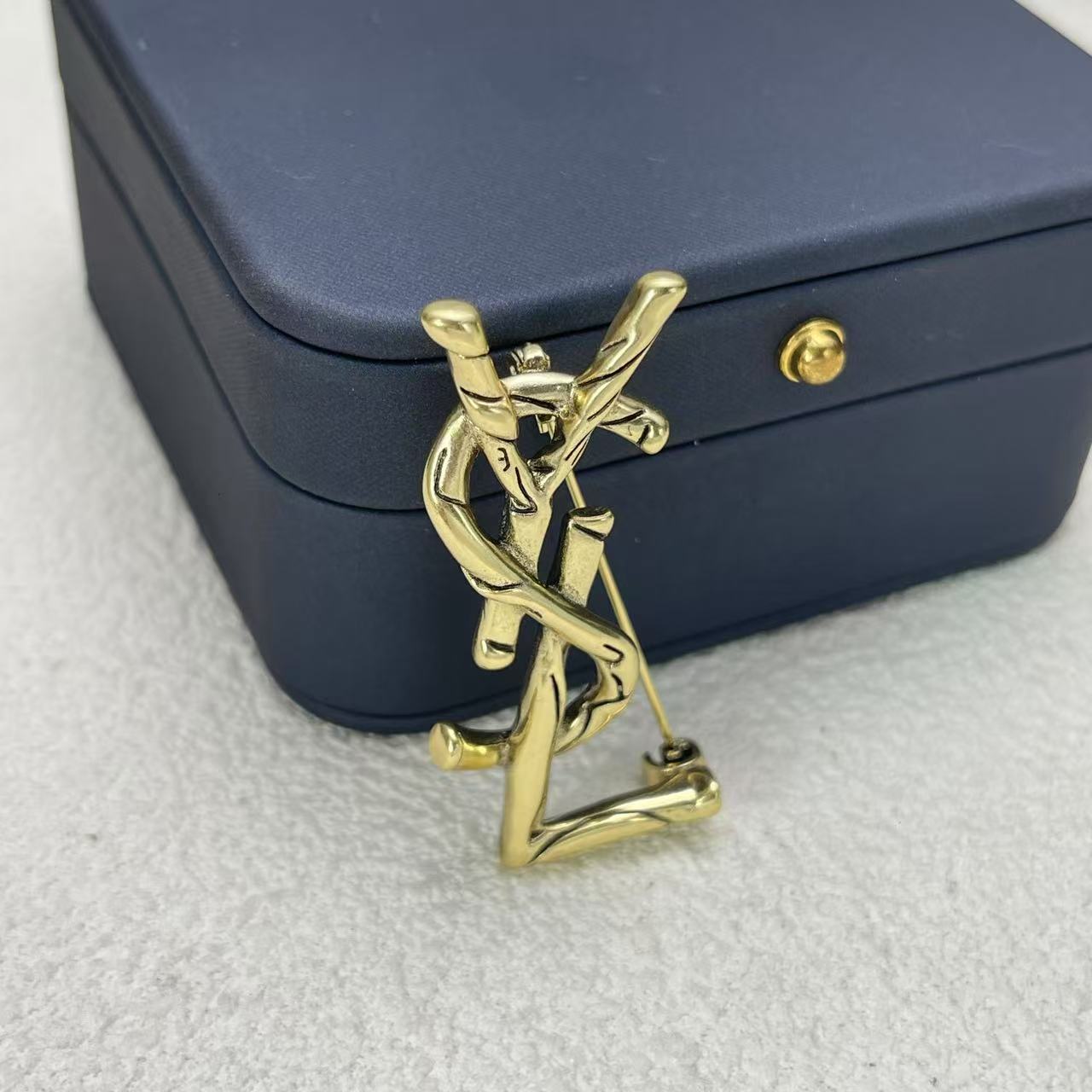 LuxluxHouse Low Price And High Quality Accessories YSL