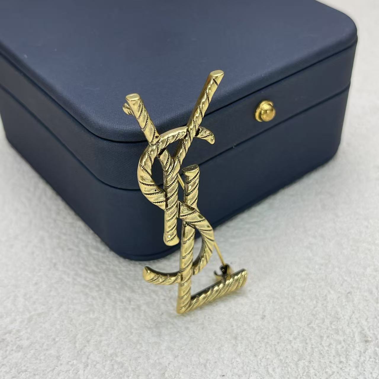 LuxluxHouse Low Price And High Quality Accessories YSL