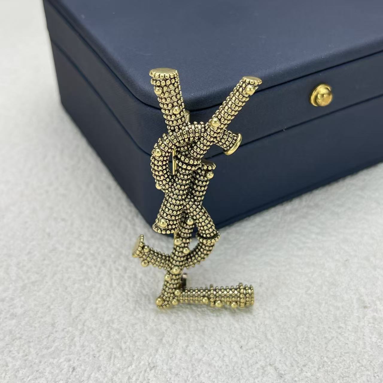 LuxluxHouse Low Price And High Quality Accessories YSL