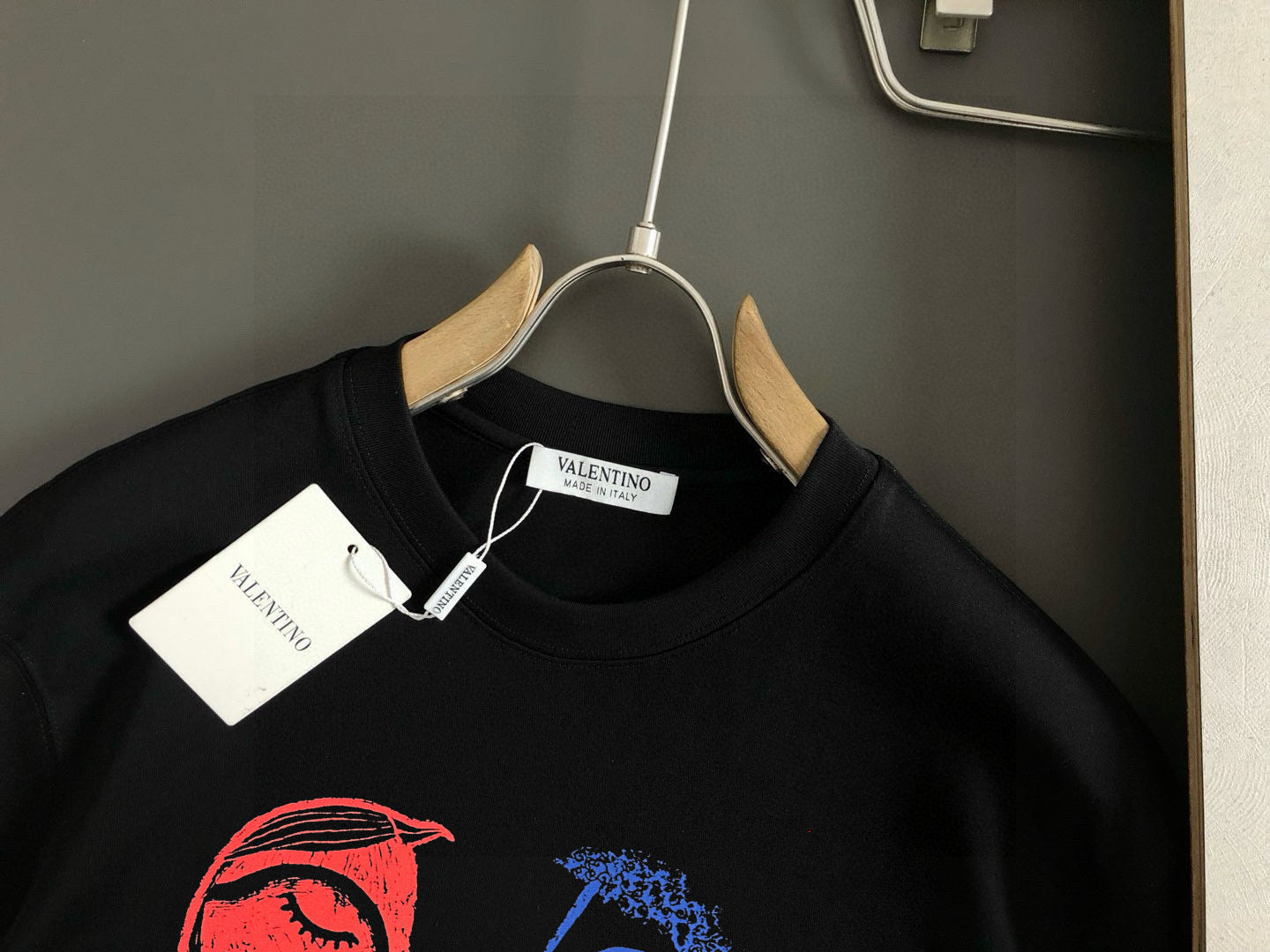 LuxluxHouse Best Quality Clothes Valentino T-shirt