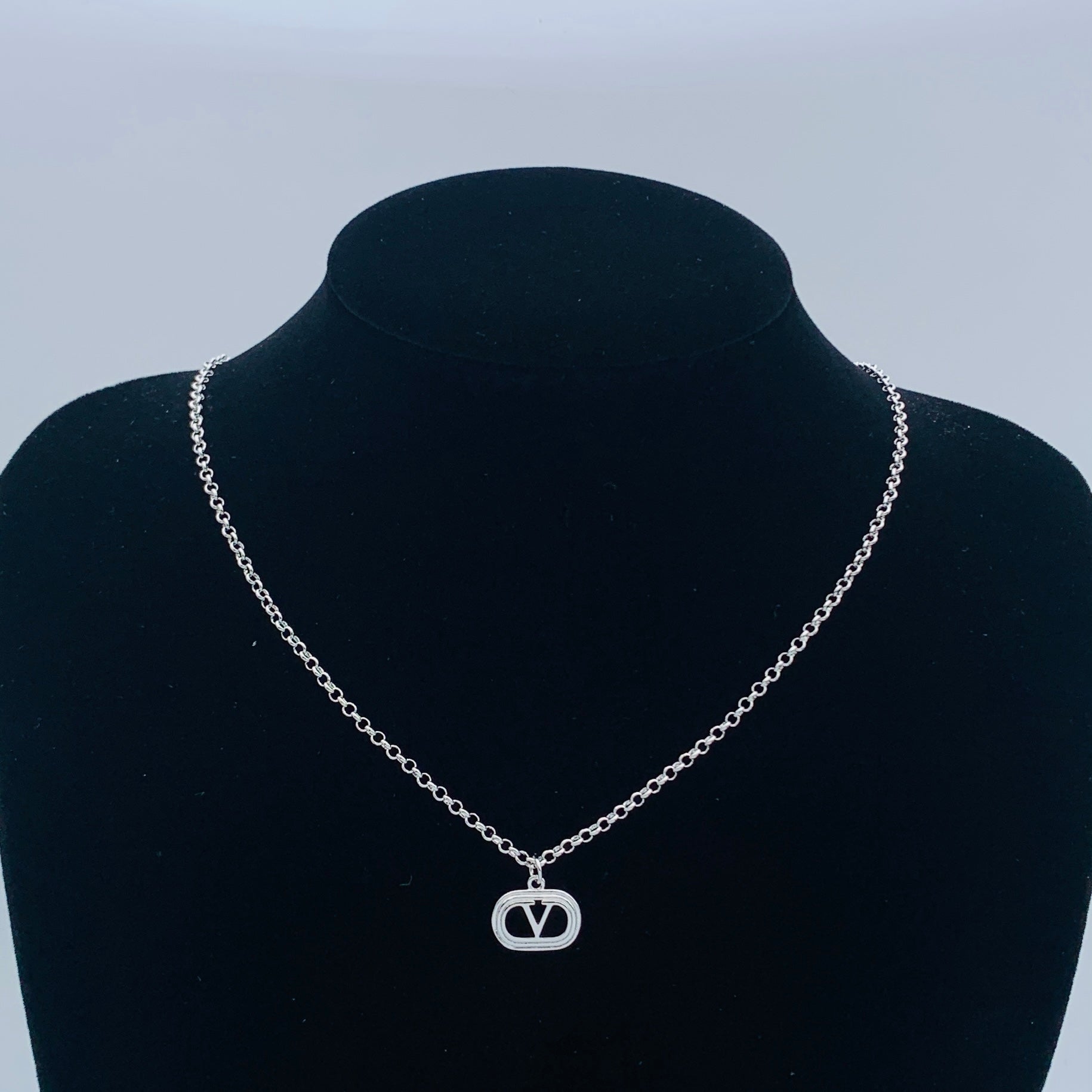 LuxluxHouse Low Price And High Quality Accessories Valentino