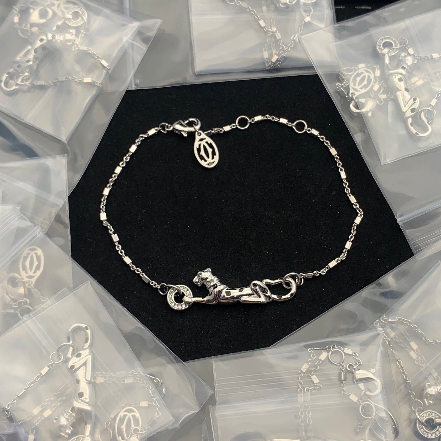 LuxluxHouse Low Price And High Quality Accessories Cartier