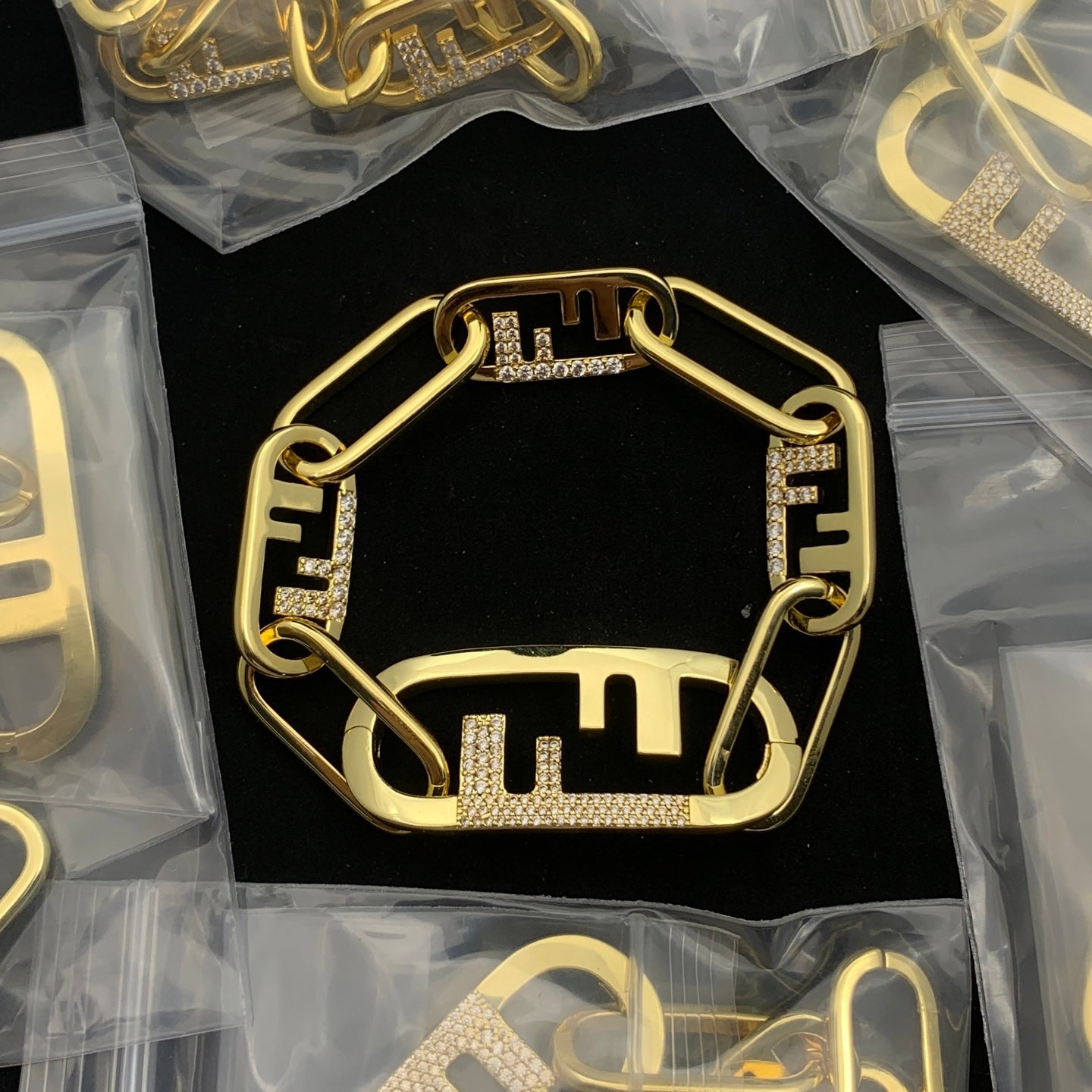 LuxluxHouse Low Price And High Quality Accessories Fendi