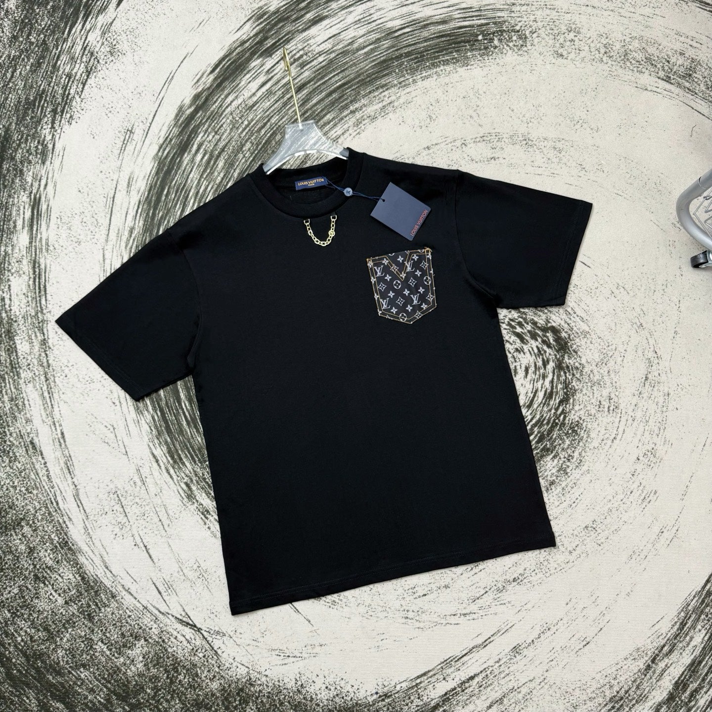 LuxluxHouse Best Quality Clothes T-shirt Louis Vuitton