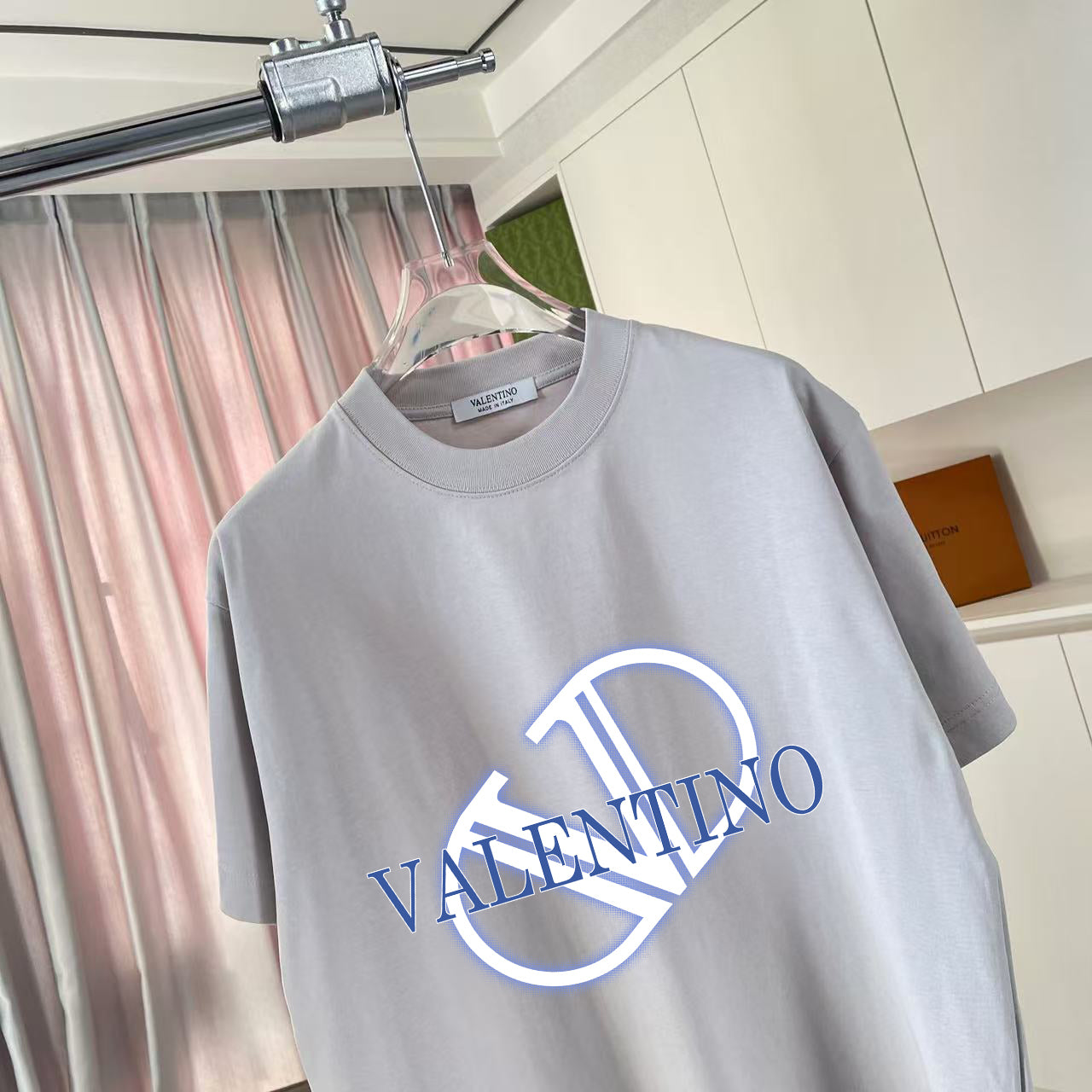 LuxluxHouse Best Quality Clothes Valentino T-shirt