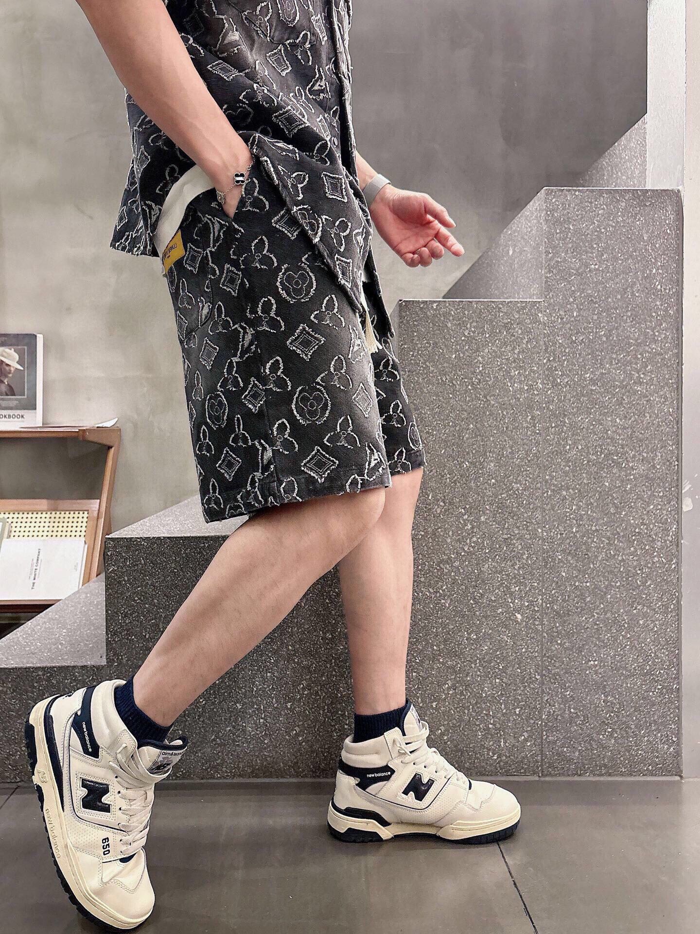 LuxluxHouse Best Quality Clothes T-shirt Louis Vuitton