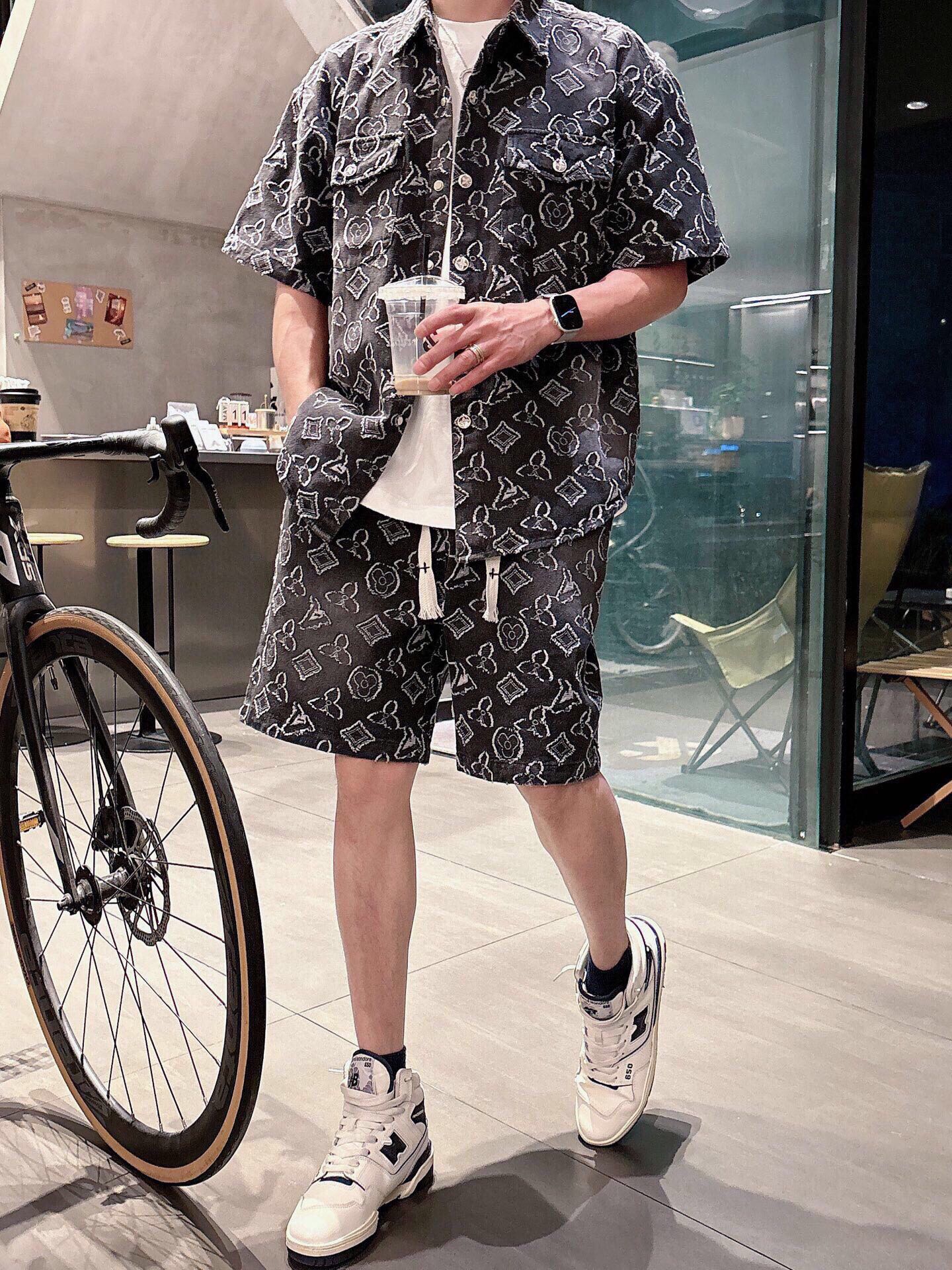 LuxluxHouse Best Quality Clothes T-shirt Louis Vuitton