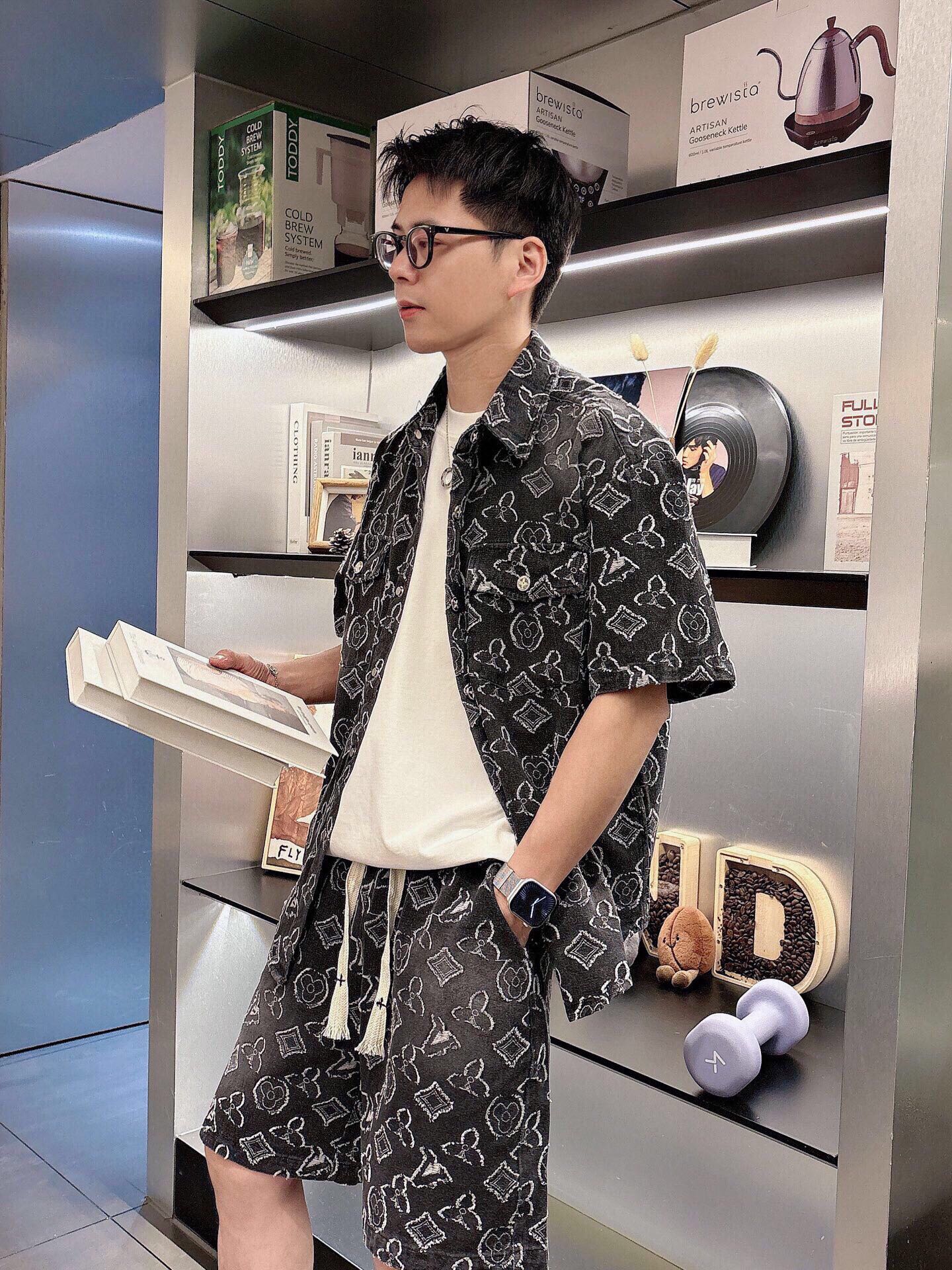 LuxluxHouse Best Quality Clothes T-shirt Louis Vuitton