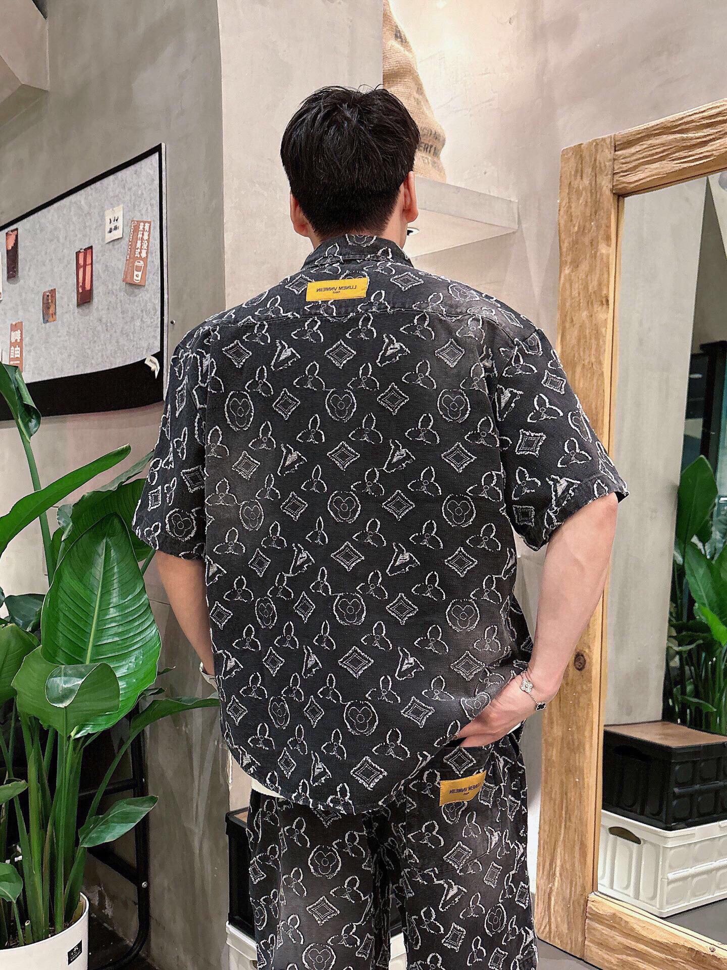 LuxluxHouse Best Quality Clothes T-shirt Louis Vuitton