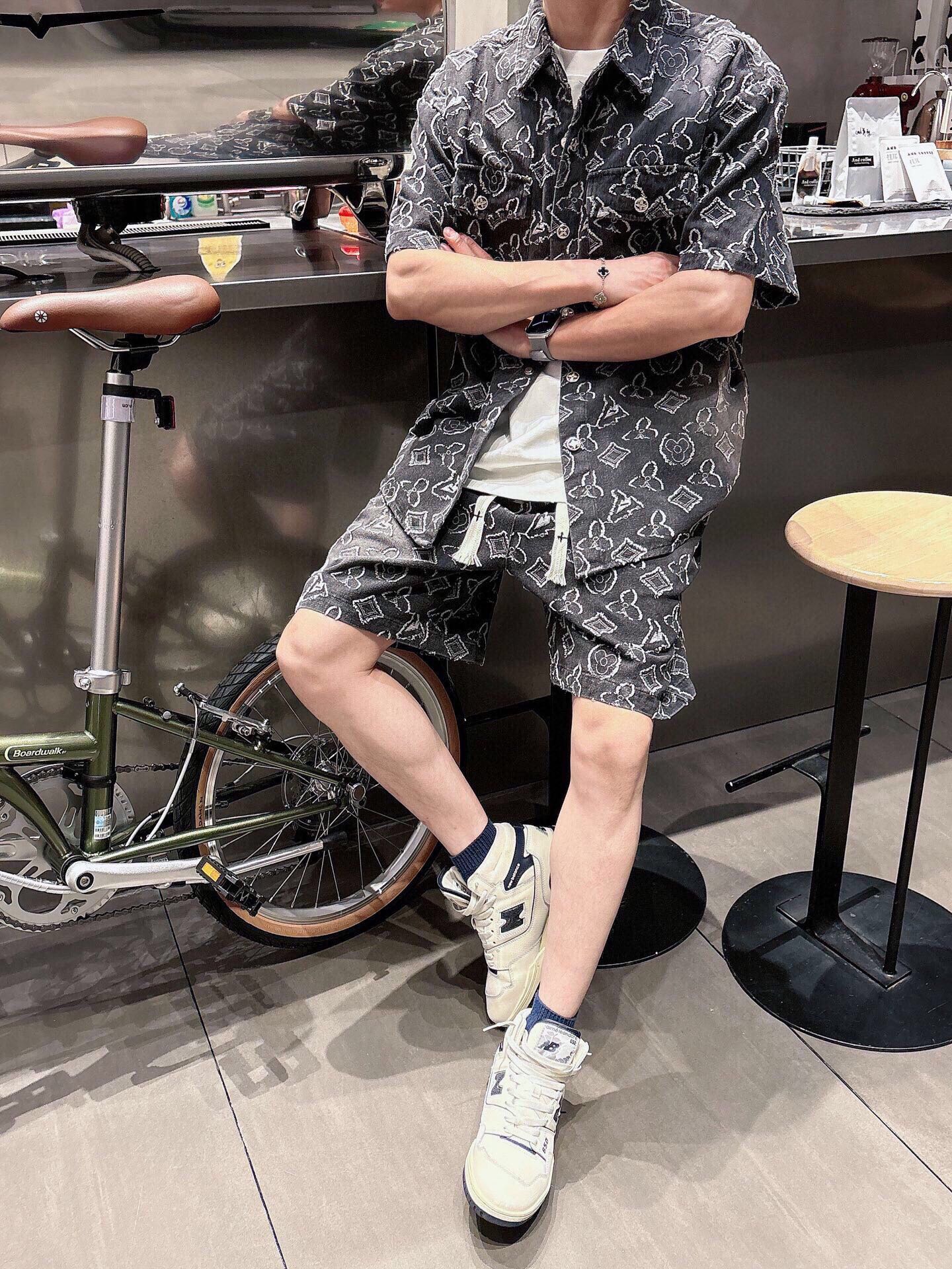 LuxluxHouse Best Quality Clothes T-shirt Louis Vuitton