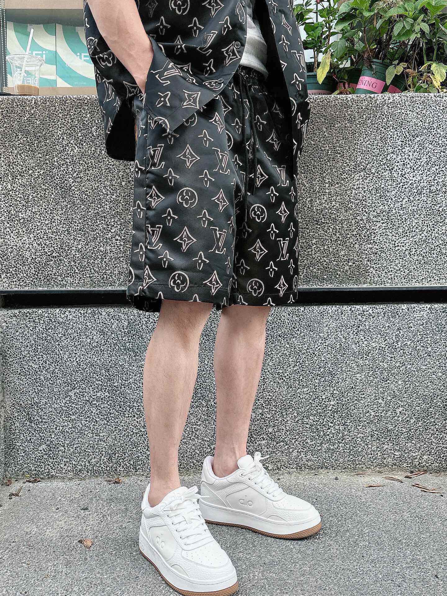 LuxluxHouse Best Quality Clothes T-shirt Louis Vuitton