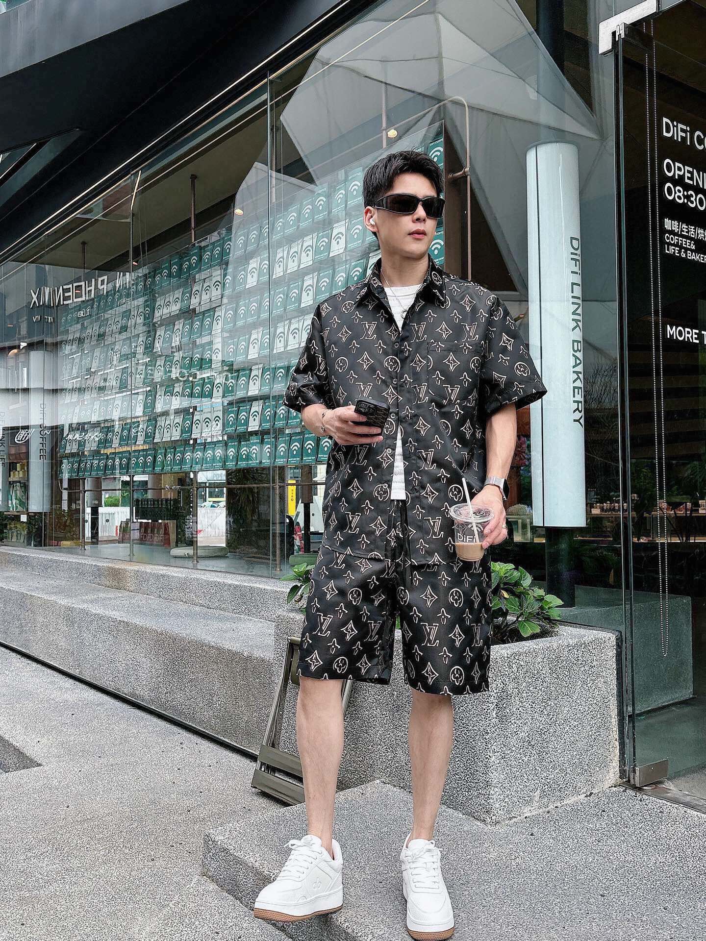 LuxluxHouse Best Quality Clothes T-shirt Louis Vuitton