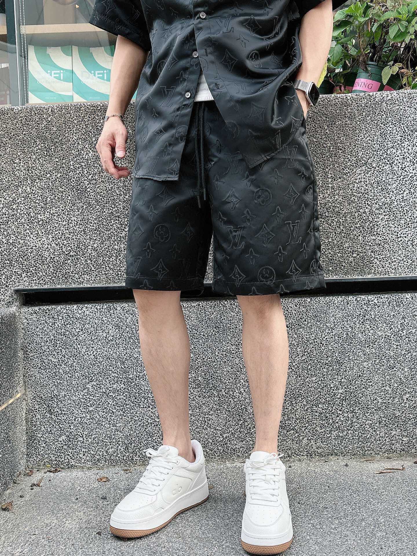 LuxluxHouse Best Quality Clothes T-shirt Louis Vuitton