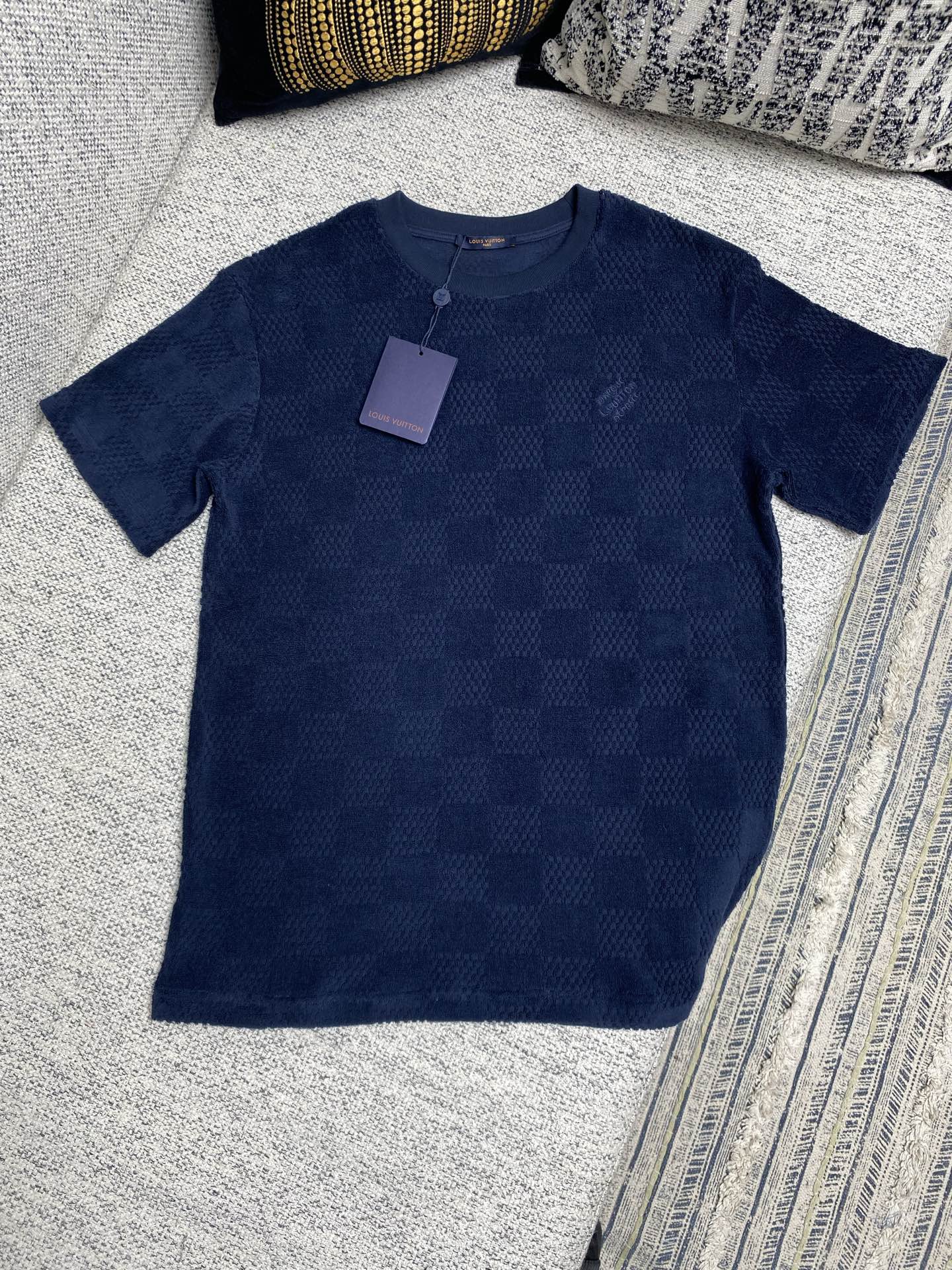 LuxluxHouse Best Quality Clothes T-shirt Louis Vuitton