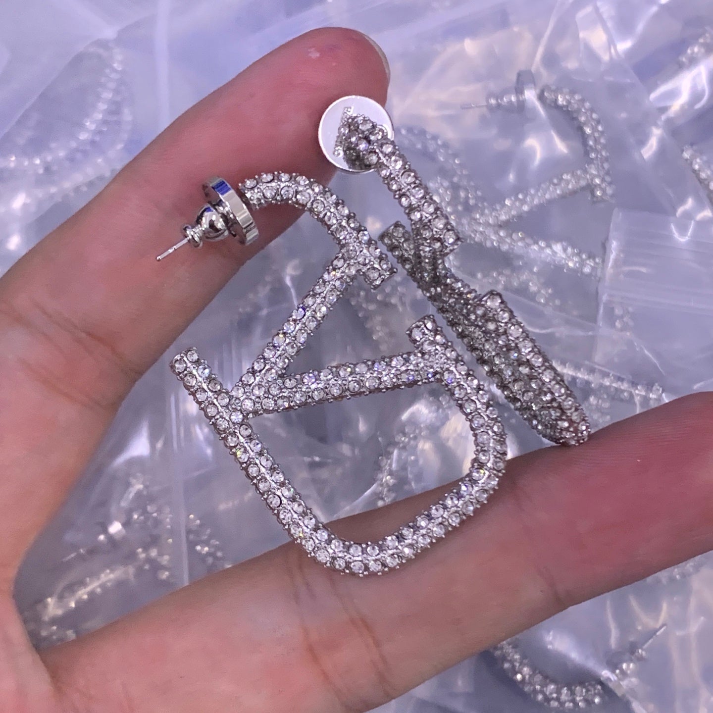 LuxluxHouse Low Price And High Quality Accessories Valentino