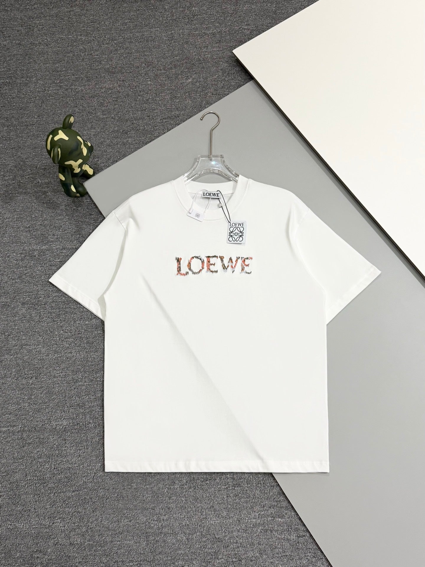 LuxluxHouse Best Quality Clothes T-shirt Loewe