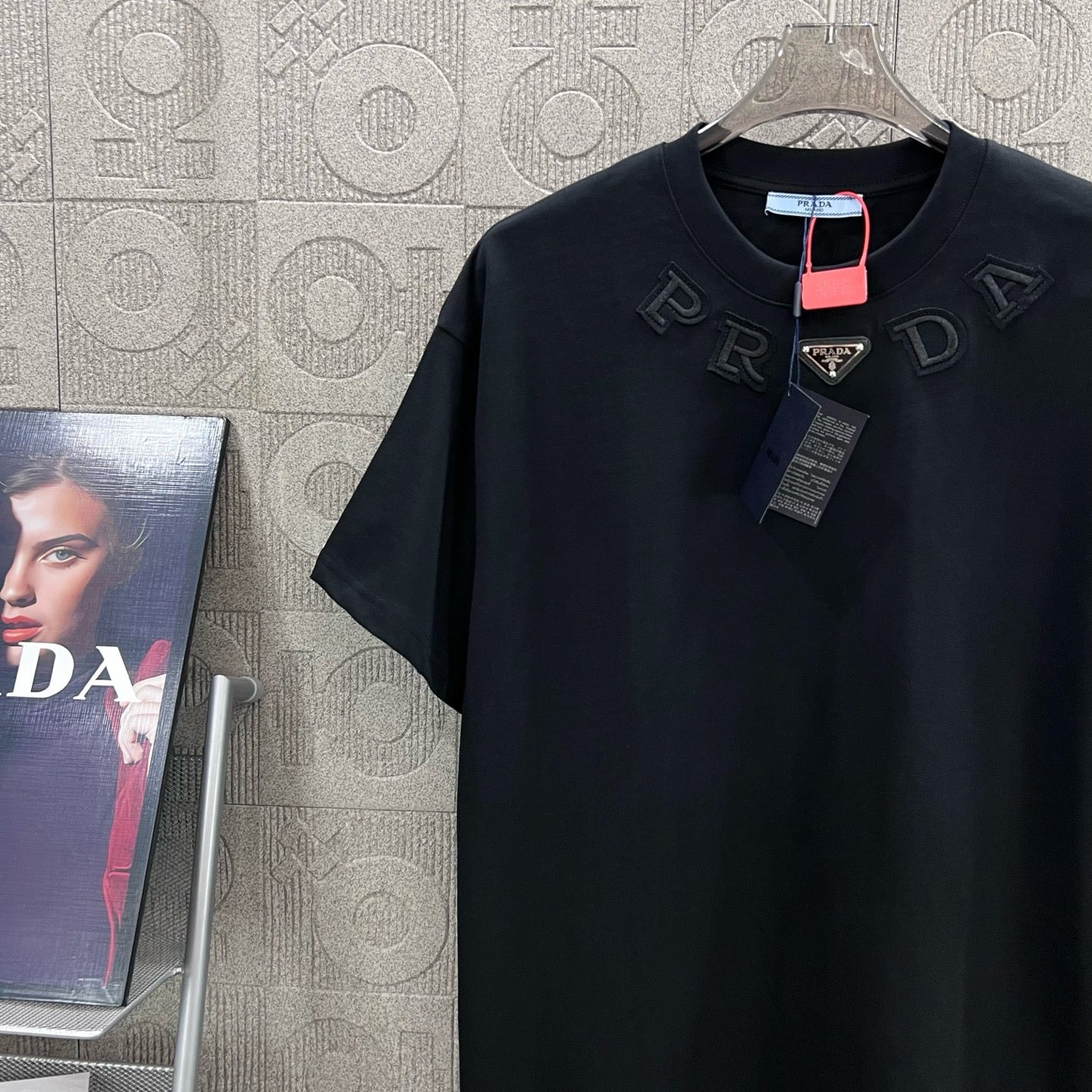 LuxluxHouse Best Quality Clothes T-shirt Prada
