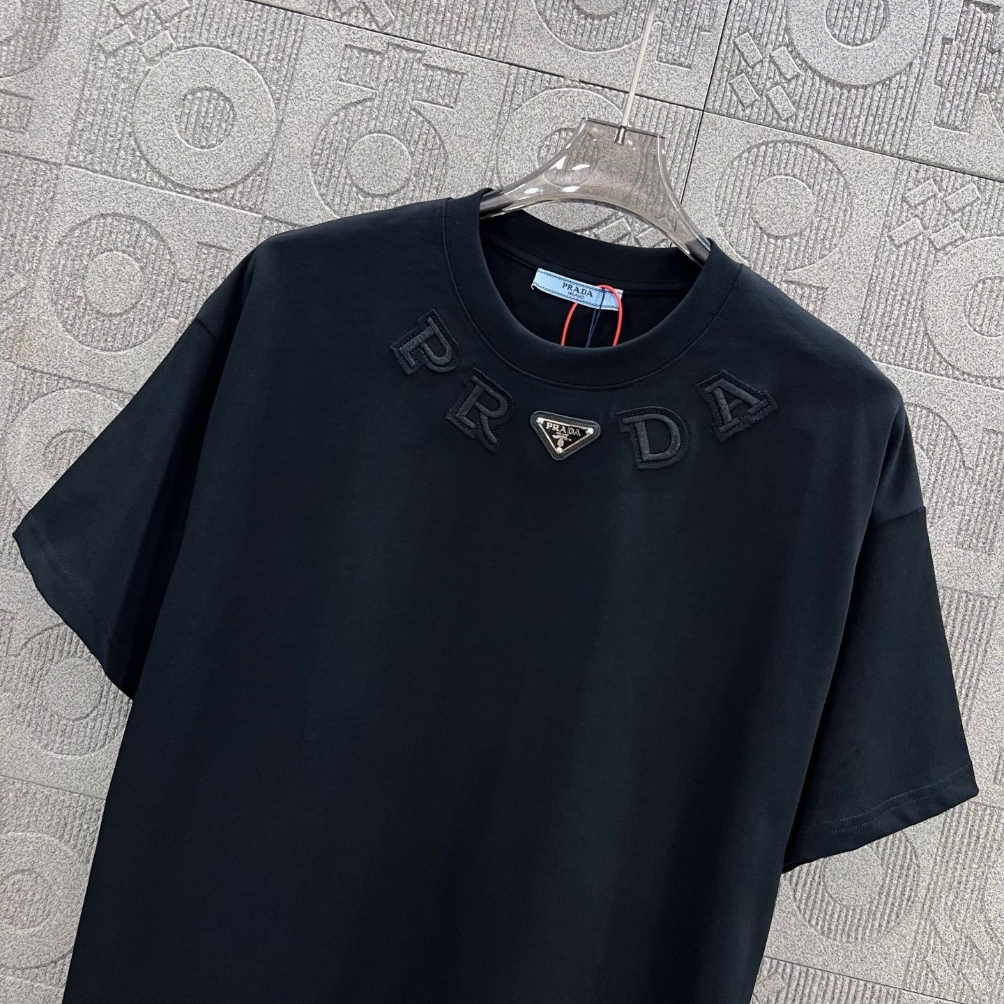 LuxluxHouse Best Quality Clothes T-shirt Prada