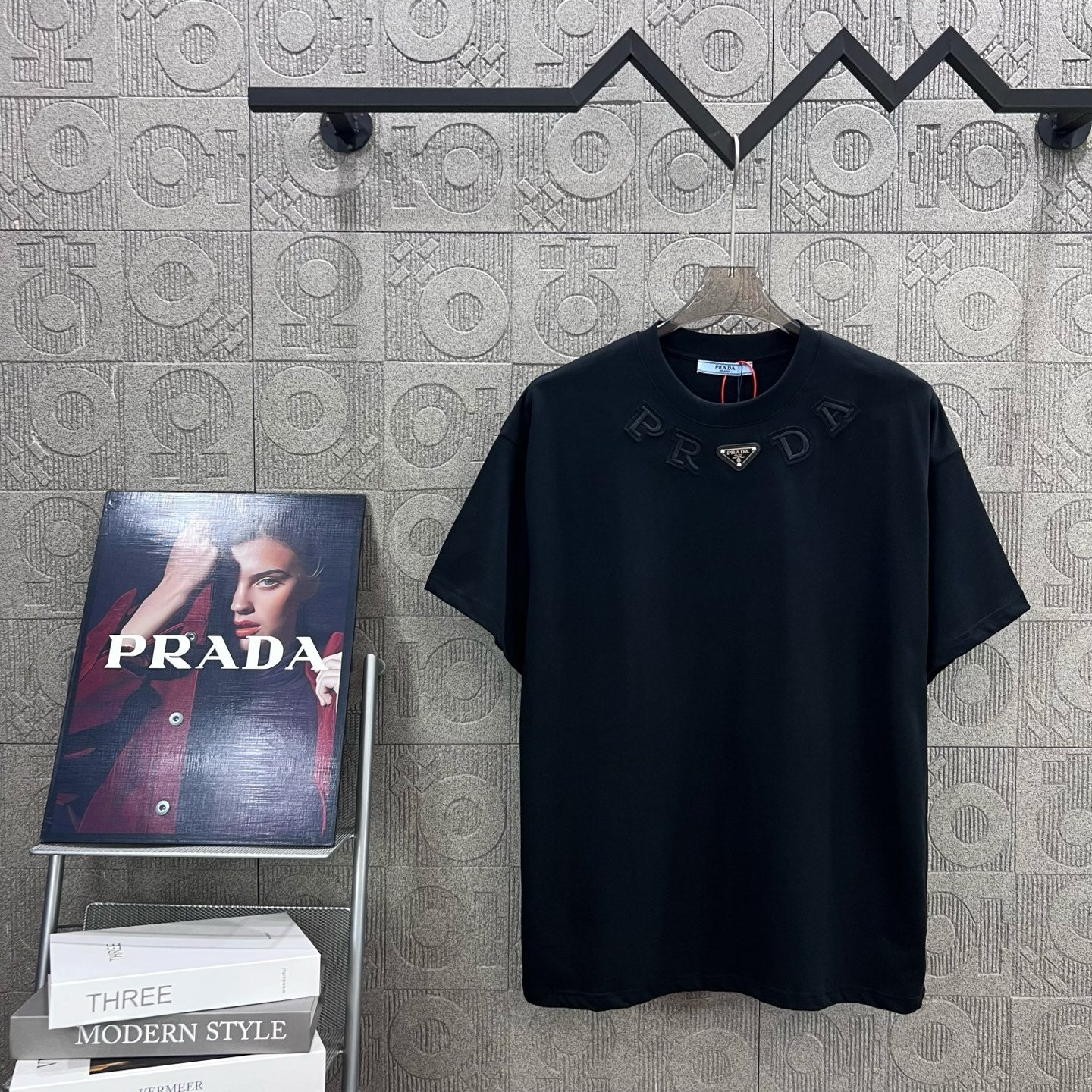 LuxluxHouse Best Quality Clothes T-shirt Prada