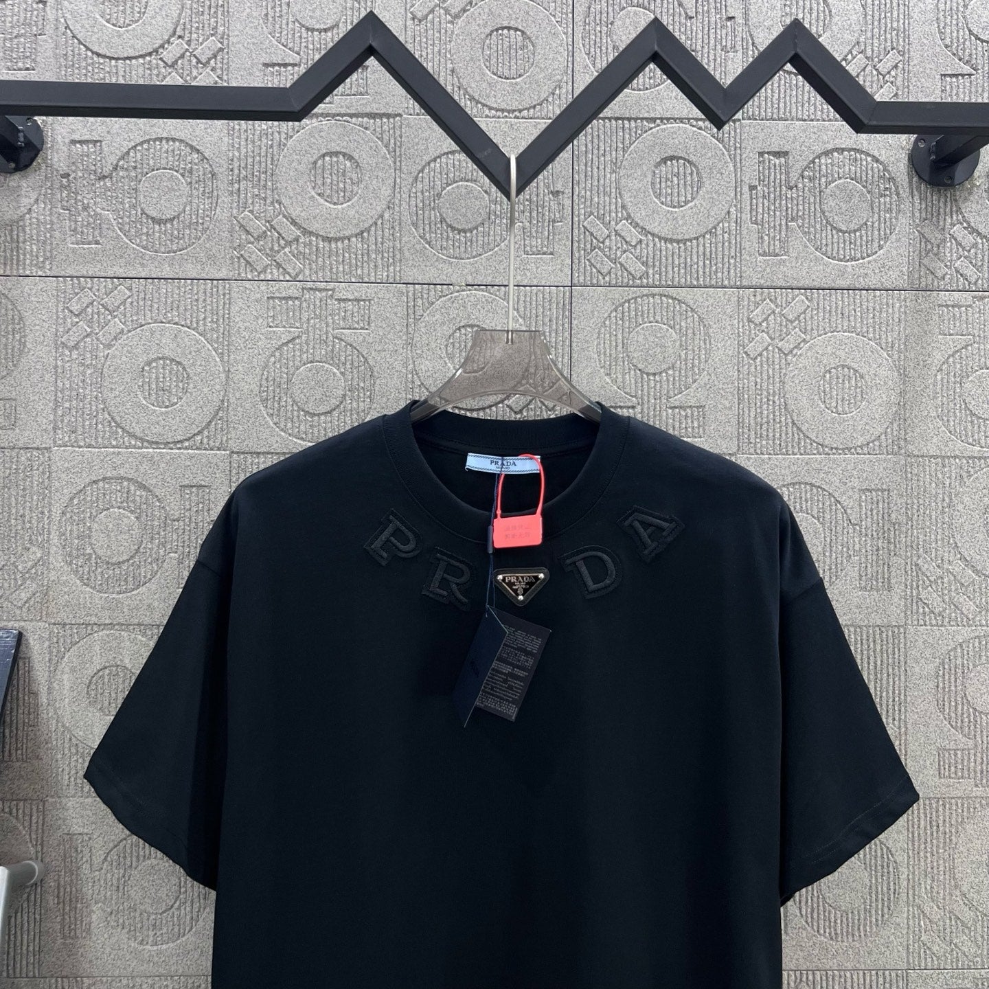 LuxluxHouse Best Quality Clothes T-shirt Prada