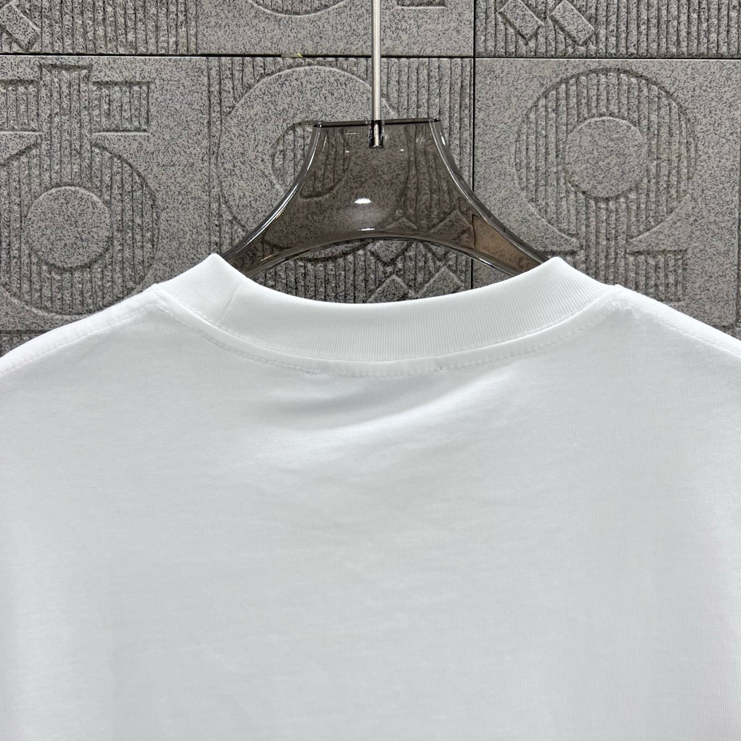 LuxluxHouse Best Quality Clothes T-shirt Prada