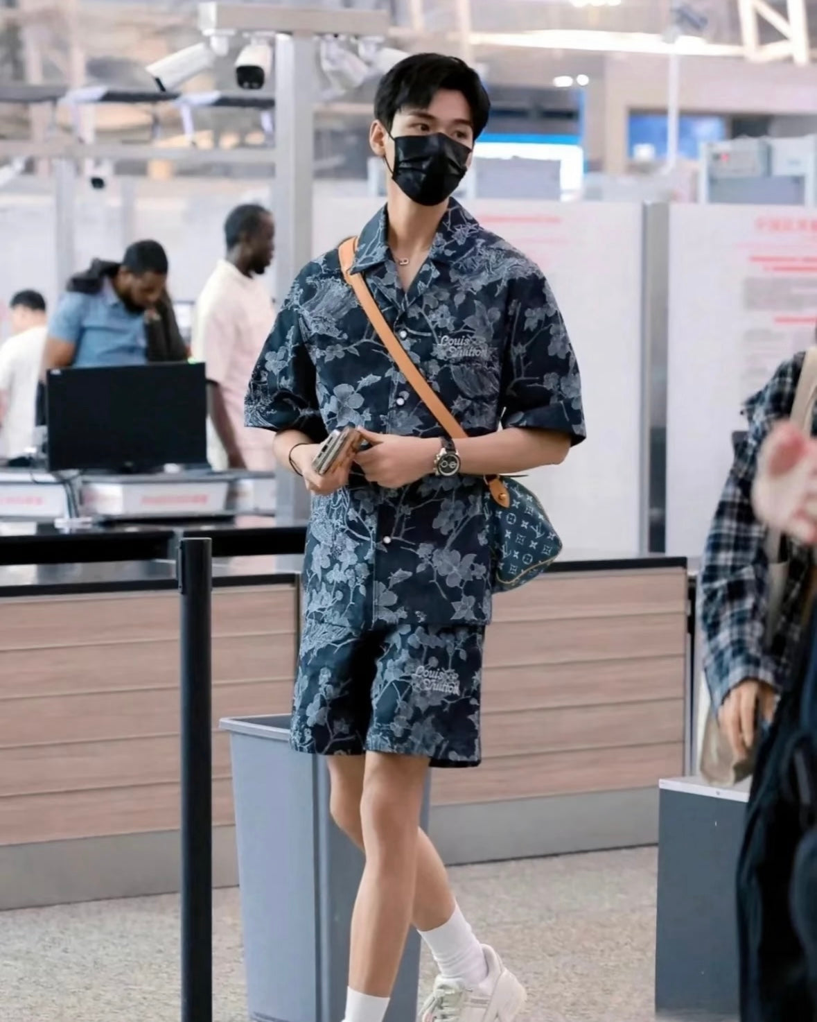 LuxluxHouse Best Quality Clothes Shirts&Polo Louis Vuitton