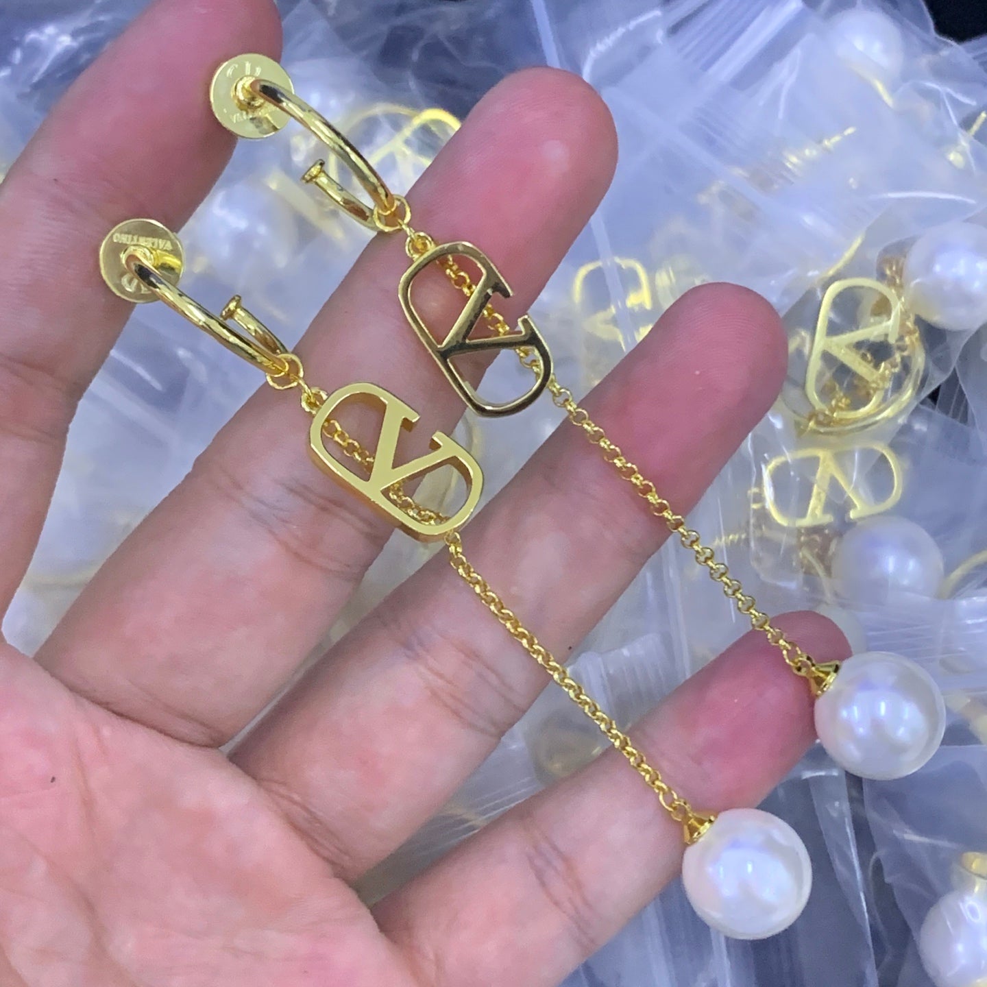 LuxluxHouse Low Price And High Quality Accessories Valentino