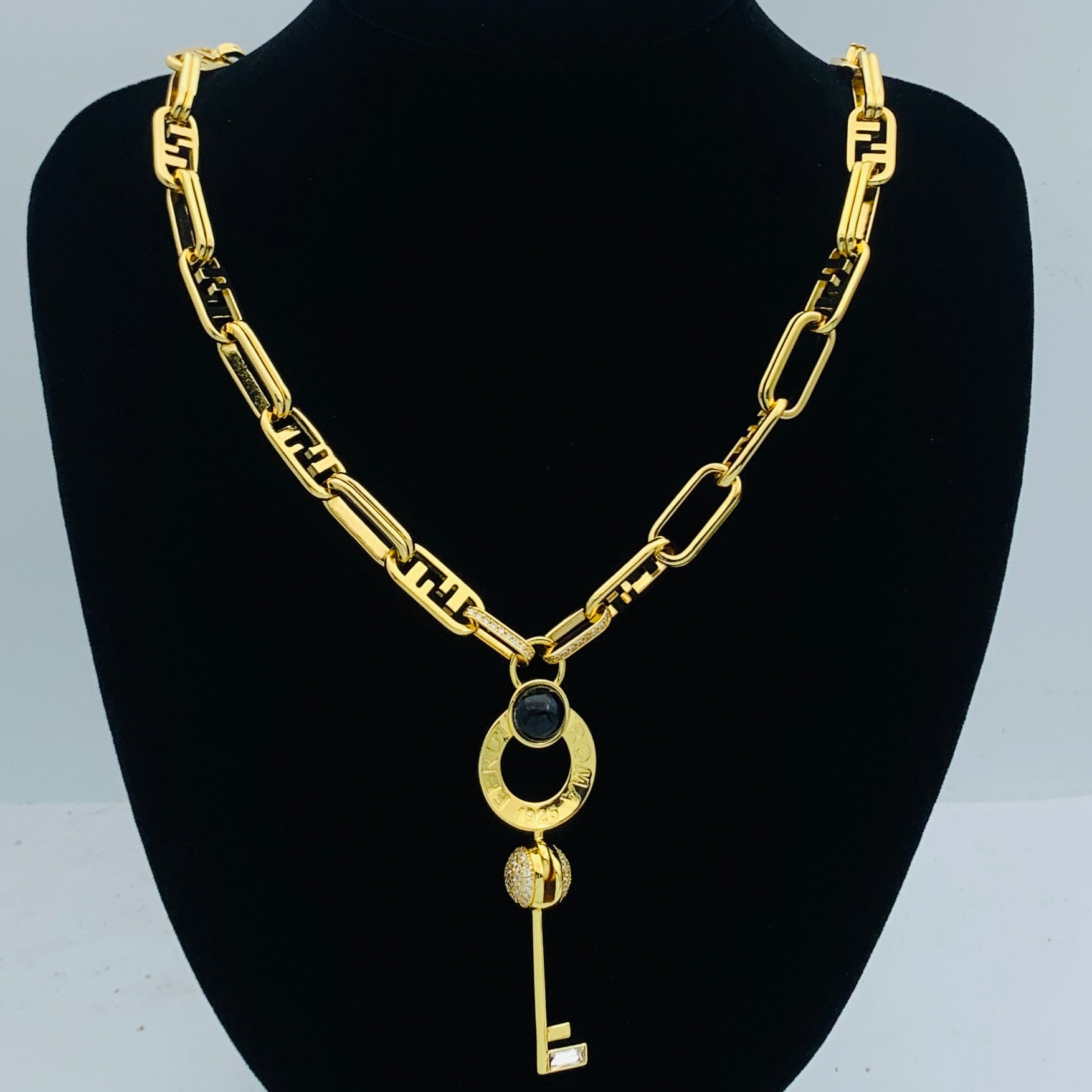 LuxluxHouse Low Price And High Quality Accessories Fendi