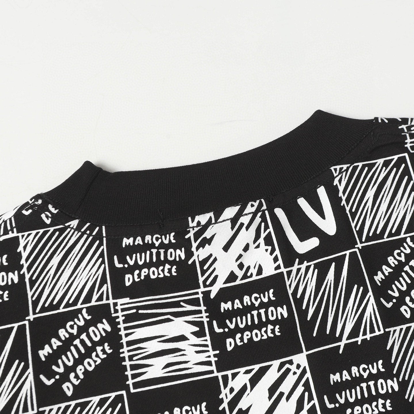 LuxluxHouse Best Quality Clothes T-shirt Louis Vuitton