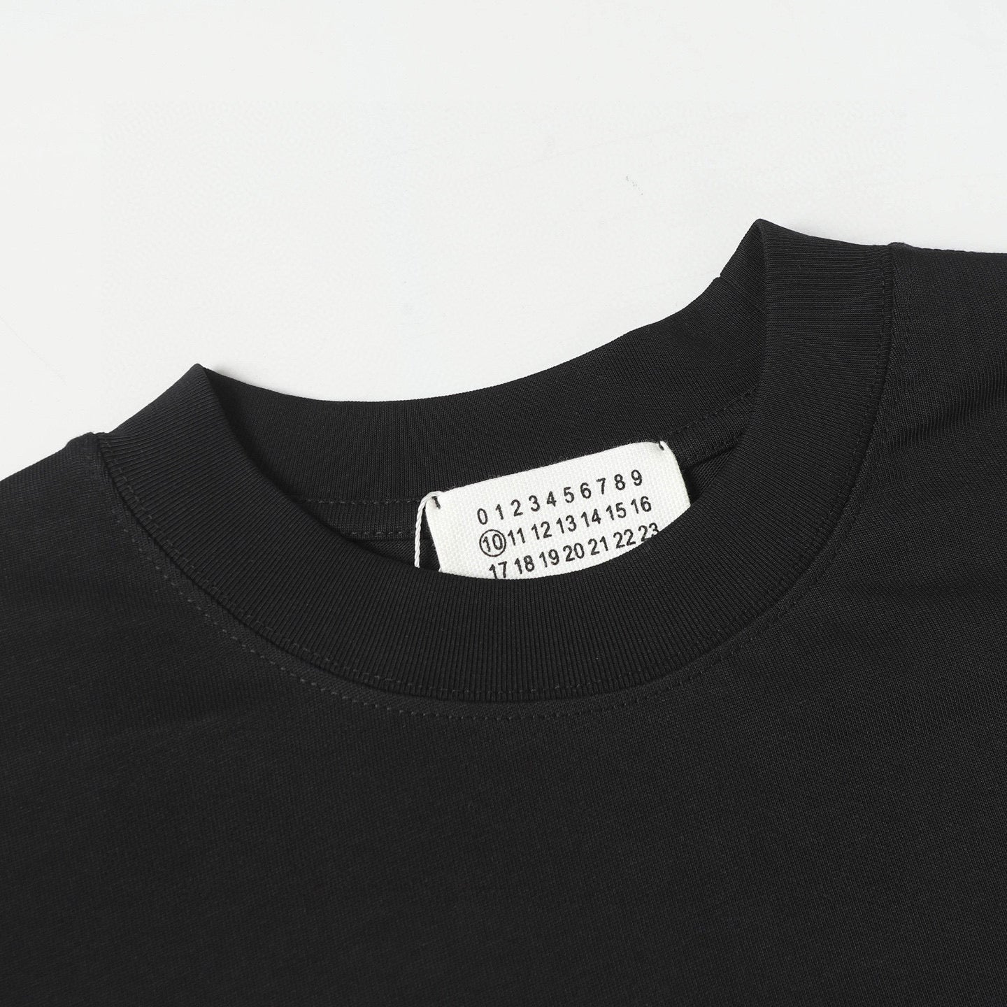 LuxluxHouse Best Quality Clothes T-shirt Chanel & Maison Margiela