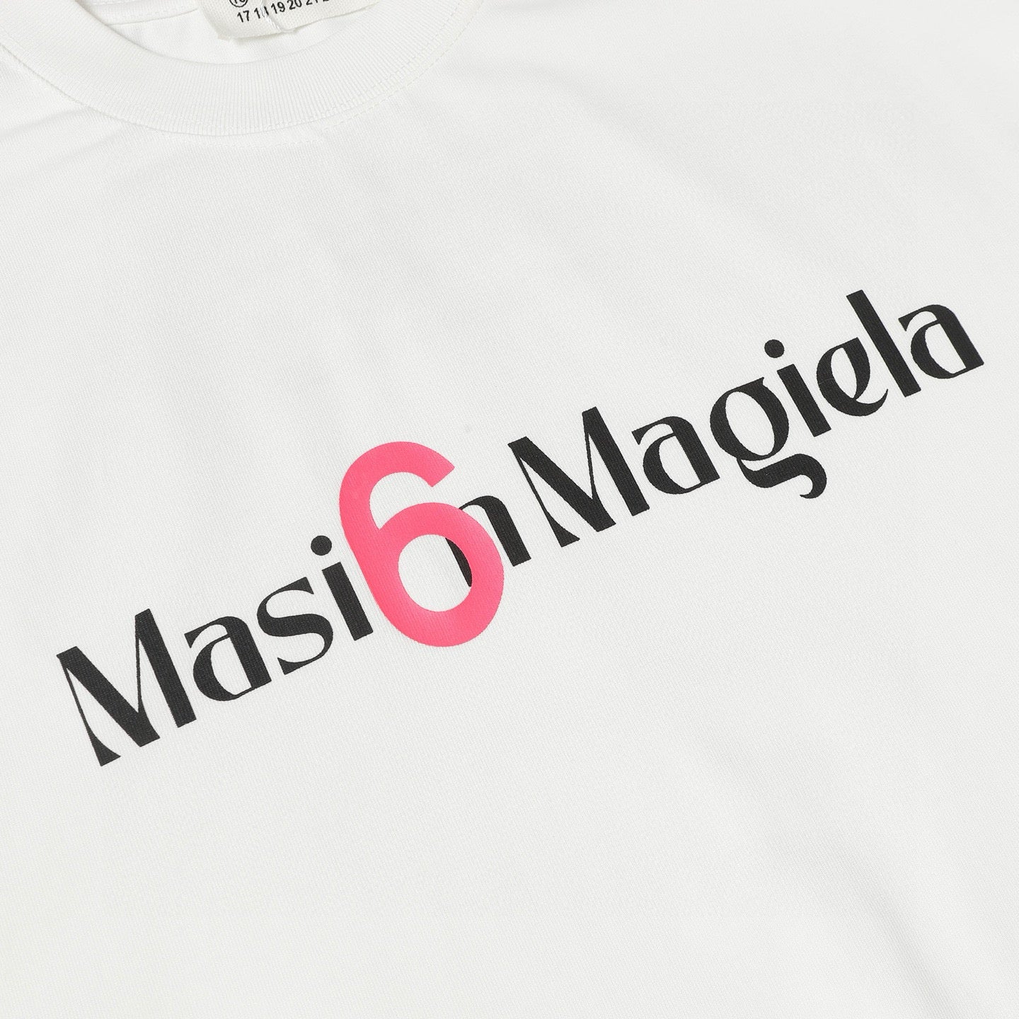 LuxluxHouse Best Quality Clothes T-shirt Chanel & Maison Margiela