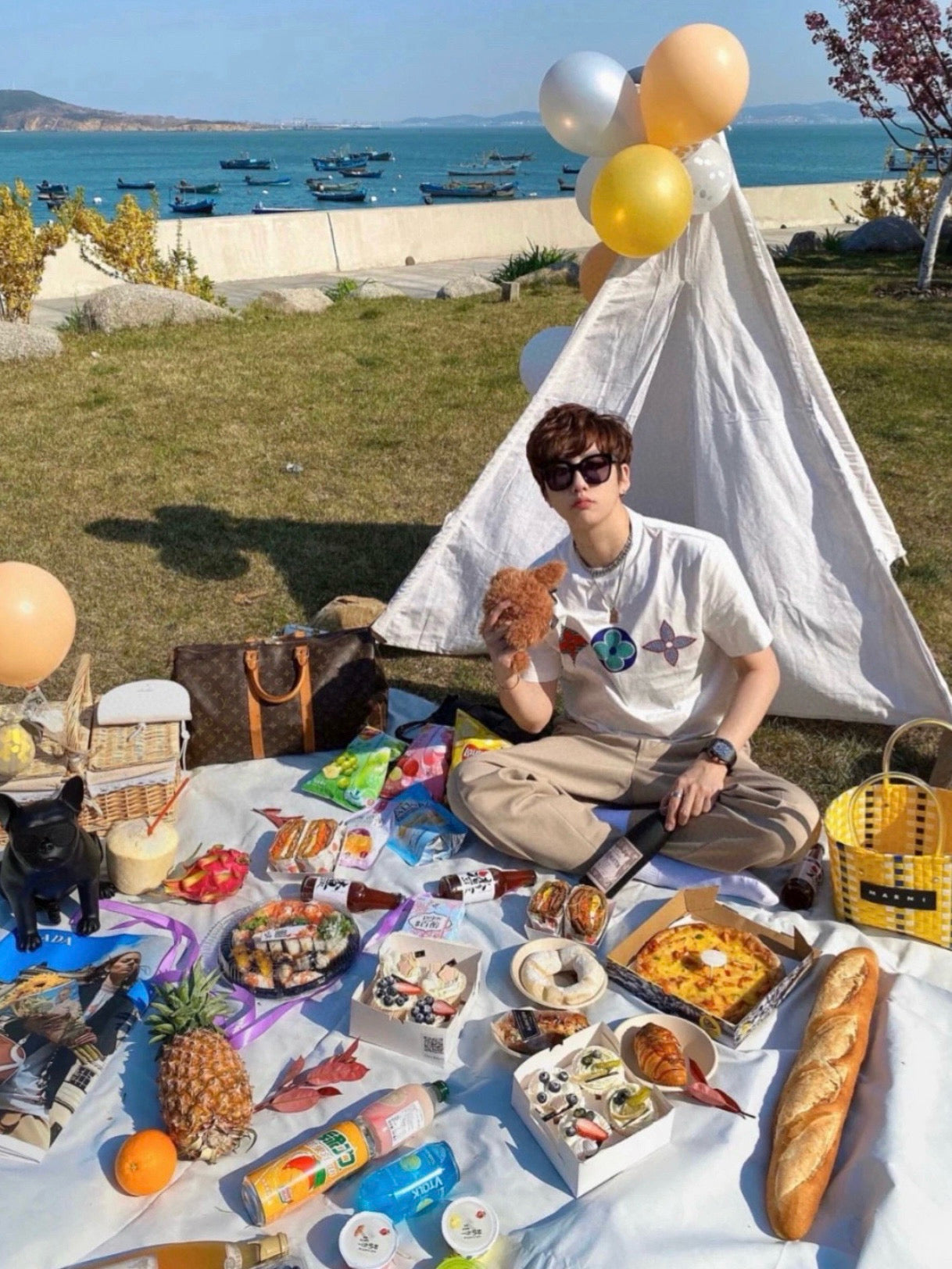 LuxluxHouse Best Quality Clothes T-shirt Louis Vuitton