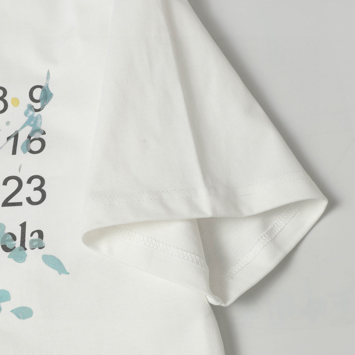 LuxluxHouse Best Quality Clothes T-shirt Chanel & Maison Margiela