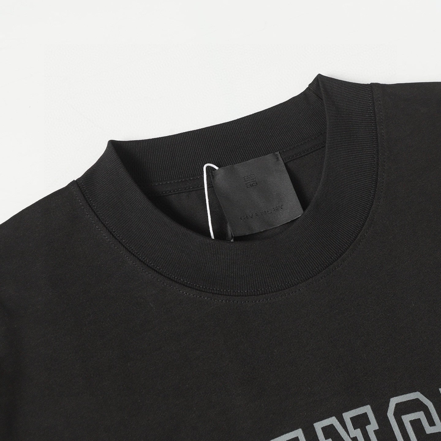 LuxluxHouse Best Quality Clothes Givenchy T-shirt