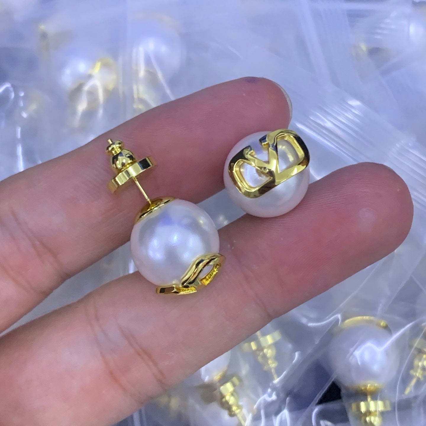 LuxluxHouse Low Price And High Quality Accessories Valentino