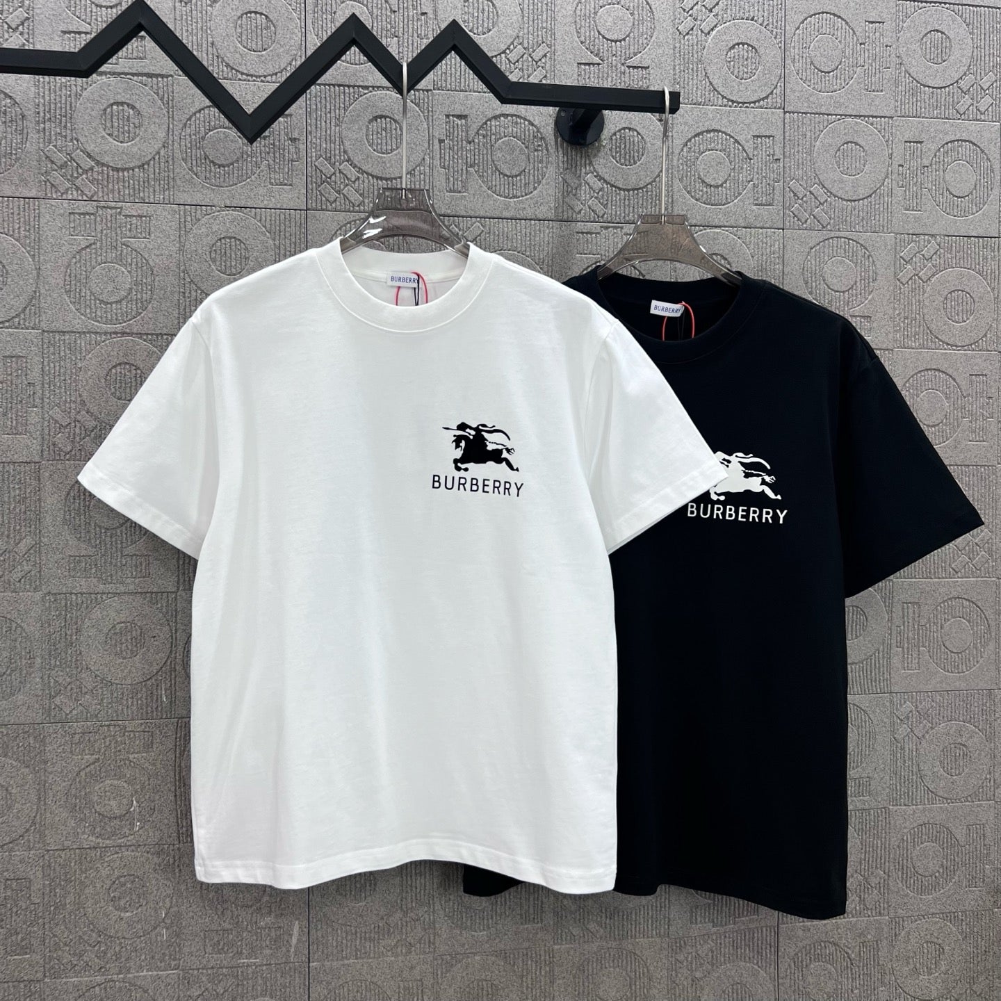LuxluxHouse Best Quality Clothes Burberry T-shirt
