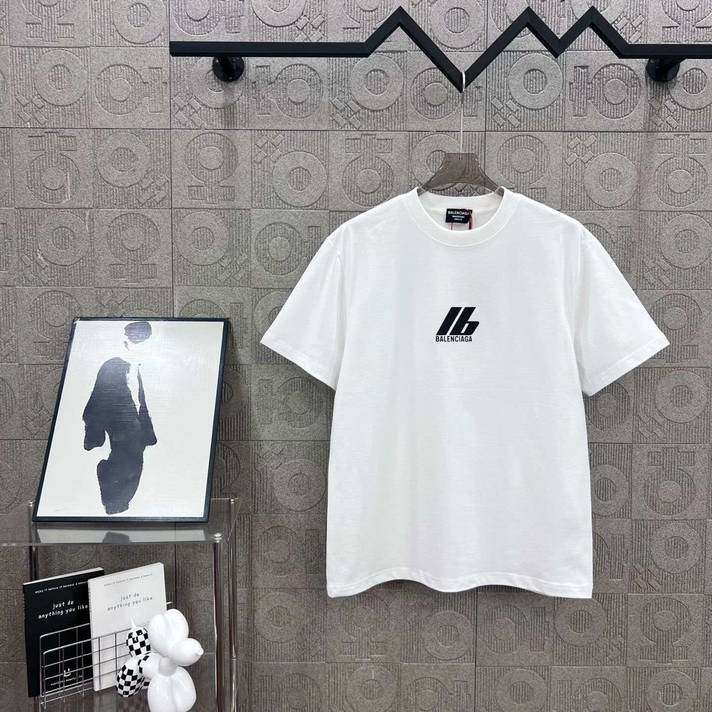 LuxluxHouse Best Quality Clothes Balenciaga T-shirt