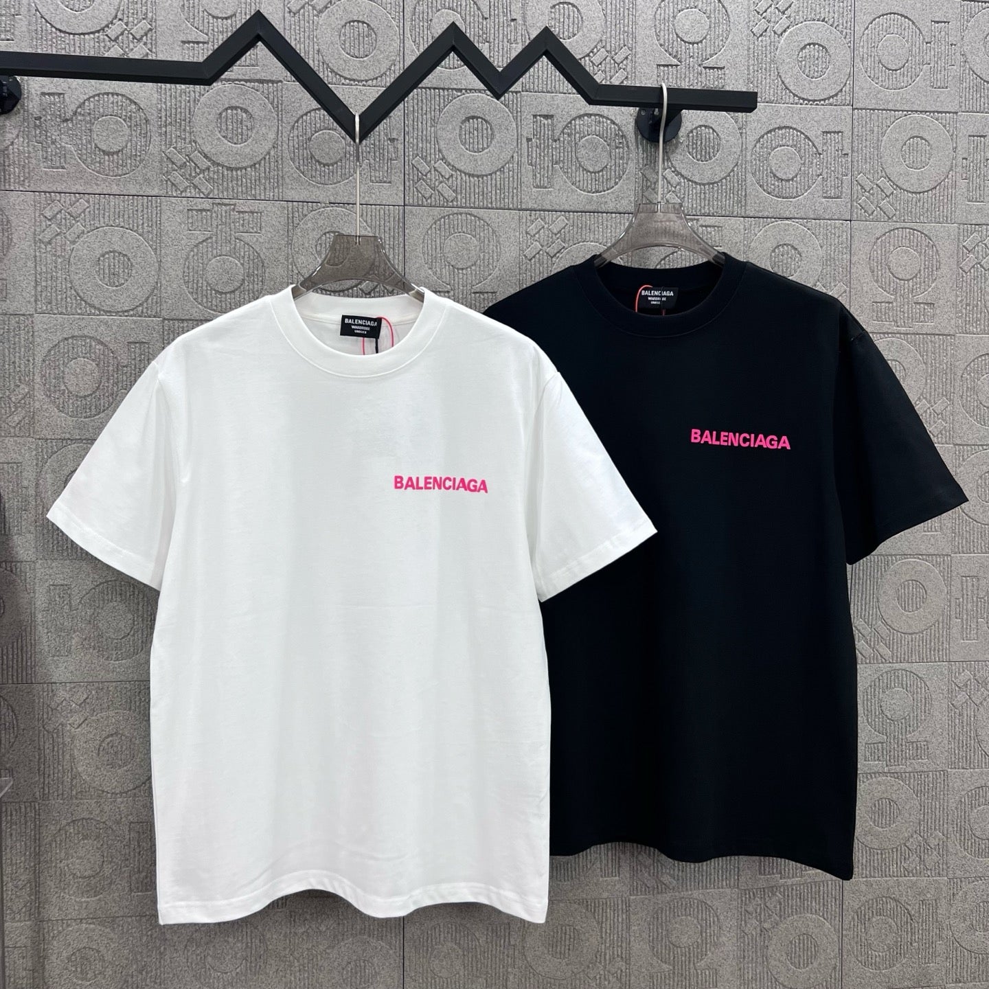 LuxluxHouse Best Quality Clothes Balenciaga T-shirt