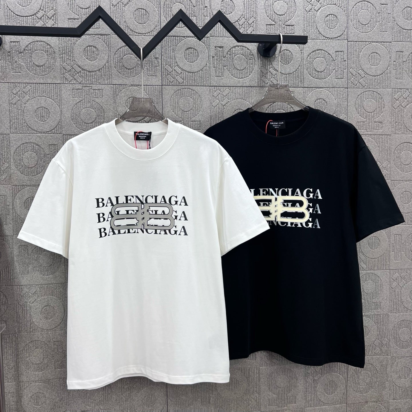 LuxluxHouse Best Quality Clothes Balenciaga T-shirt