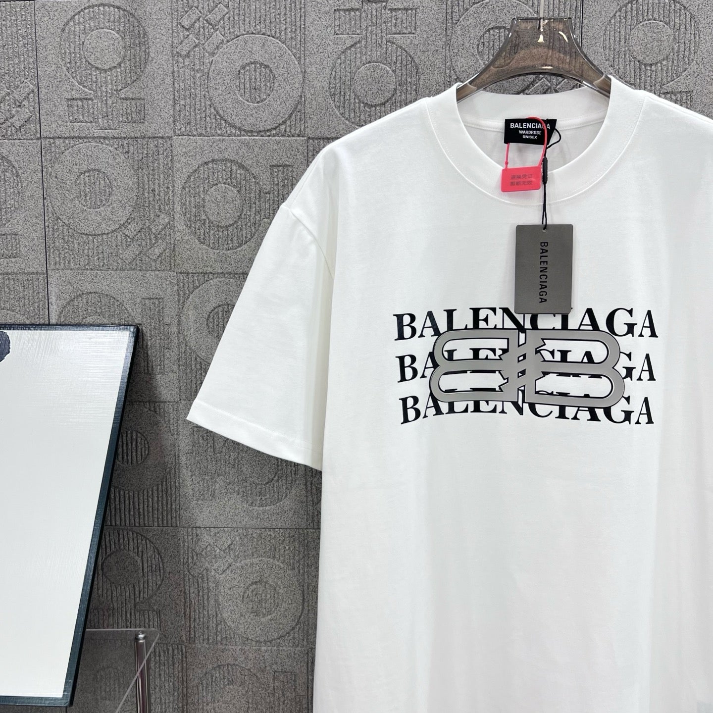 LuxluxHouse Best Quality Clothes Balenciaga T-shirt
