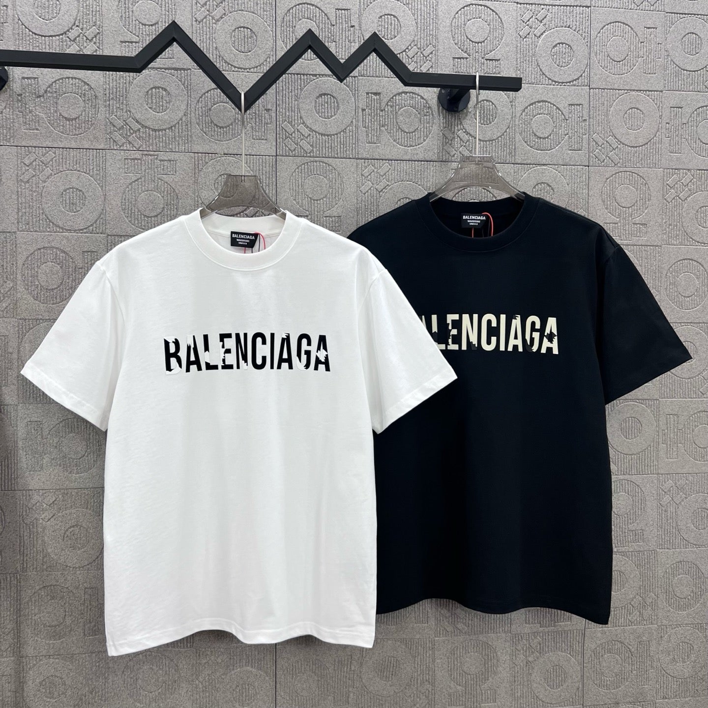 LuxluxHouse Best Quality Clothes Balenciaga T-shirt