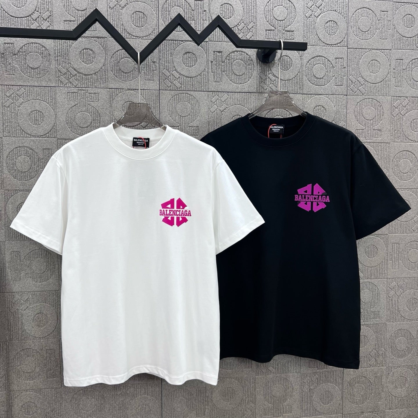 LuxluxHouse Best Quality Clothes Balenciaga T-shirt